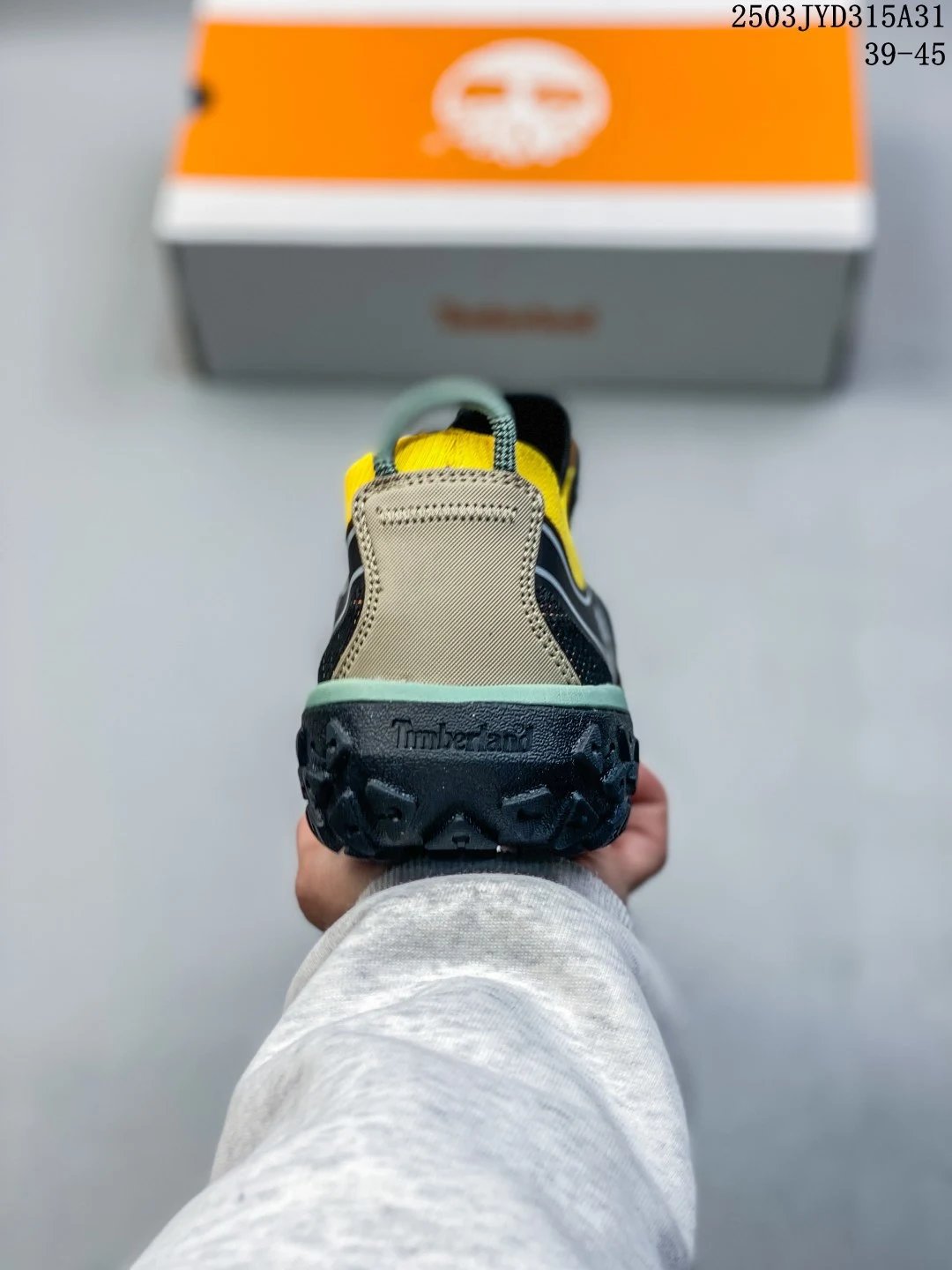 Lightweight Hiking Sneakers - Charcoal - Gallery Image 4 - Detailed View