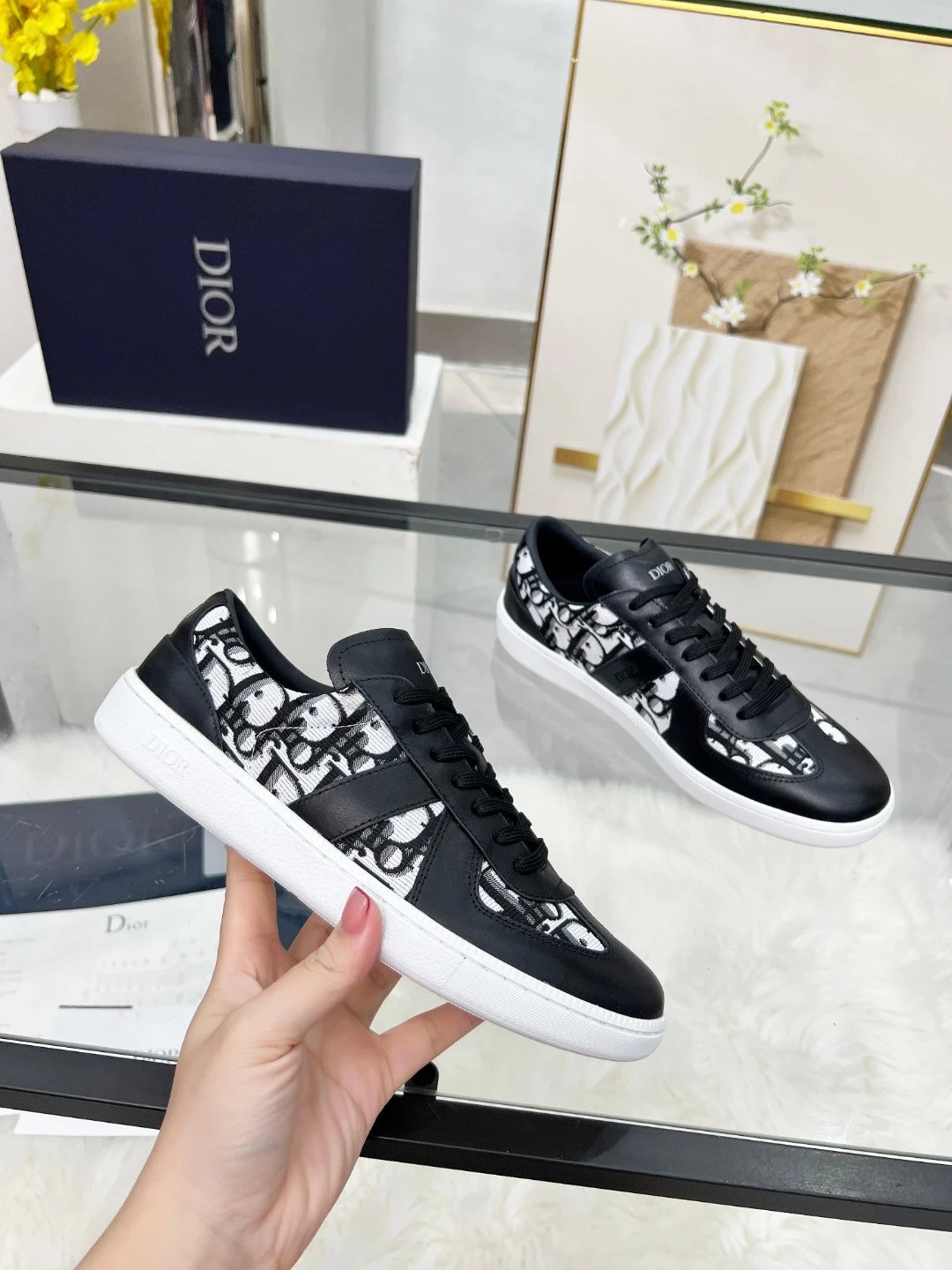 Dior B01 Sneakers Black - Gallery Image 5 - Detailed View