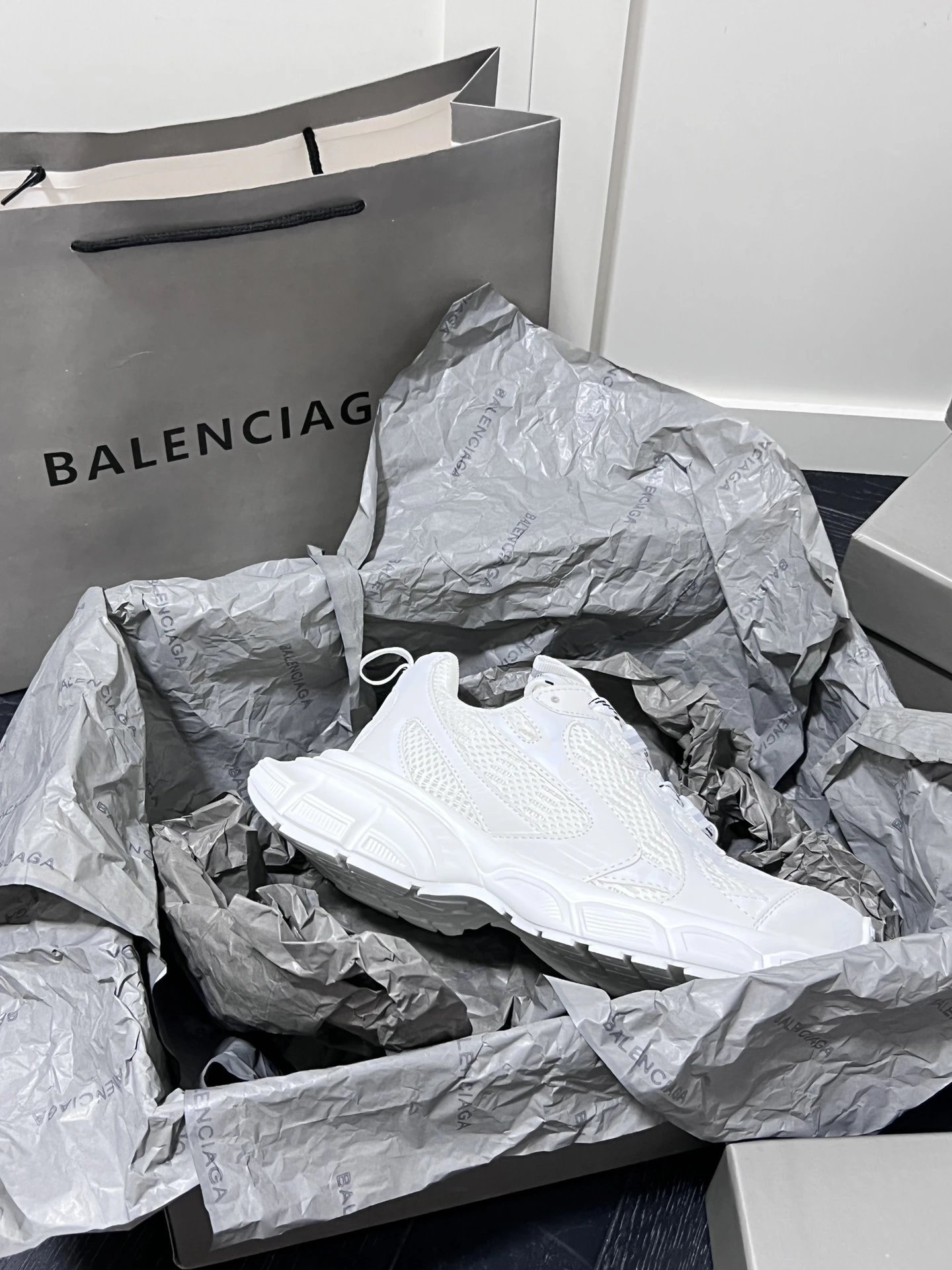 Chunky Dad Sneakers Leather Mesh Retro Sport Shoes Ivory - Gallery Image 8 - Detailed View