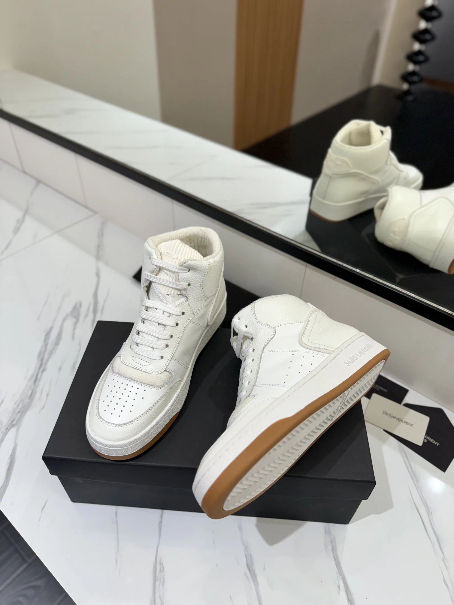 Saint Laurent SL61 Sneakers White - Gallery Image 5 - Detailed View