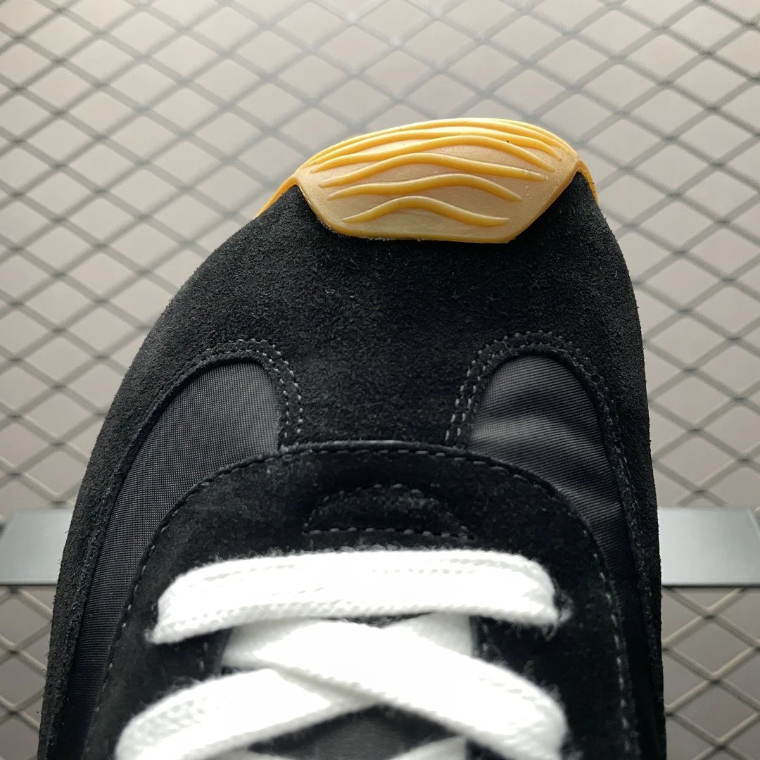 Loewe Ballet Runner Sneakers Black White - Gallery Image 7 - Detailed View