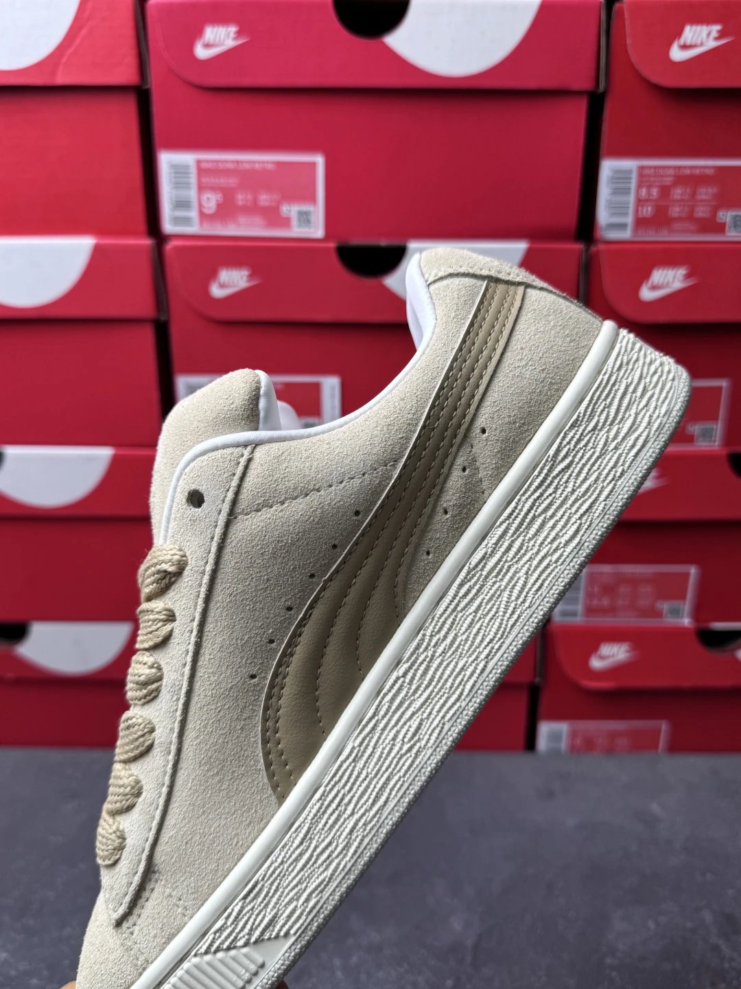 Puma Bread Sneakers Suede Beige - Gallery Image 5 - Detailed View