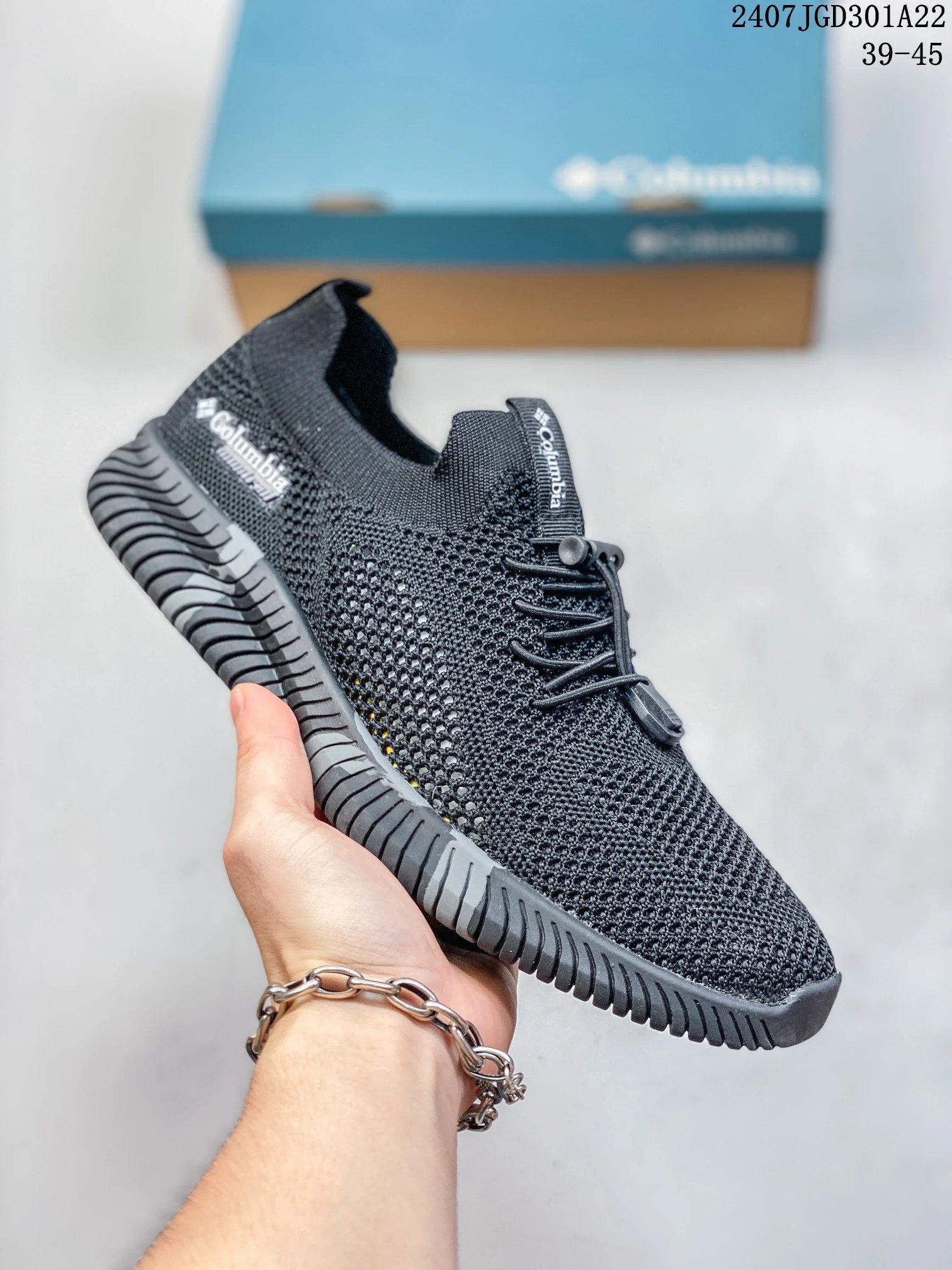 Summer Mesh Hiking Sneakers Obsidian Black - Gallery Image 1 - Detailed View