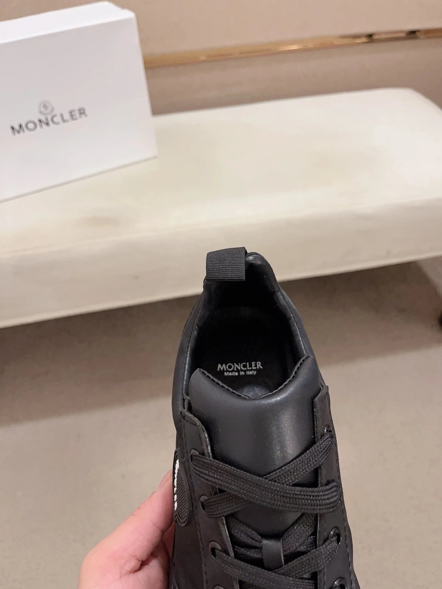 Moncler Lunarove Sneakers Black - Gallery Image 6 - Detailed View