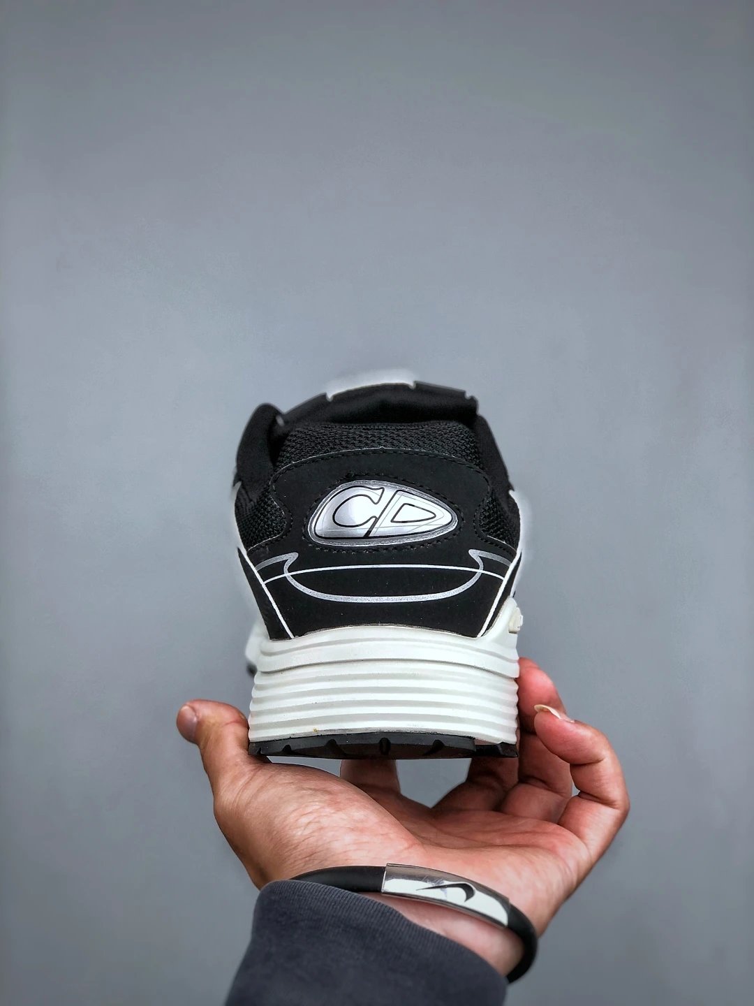 Retro Dad Sneakers Noir - Gallery Image 7 - Detailed View