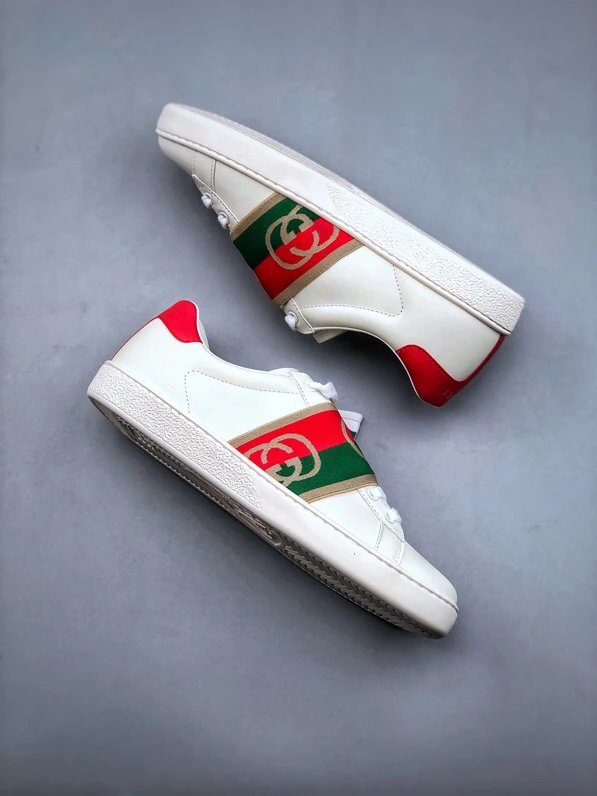 Gucci Bee White Red Sneakers Keychain - Gallery Image 9 - Detailed View