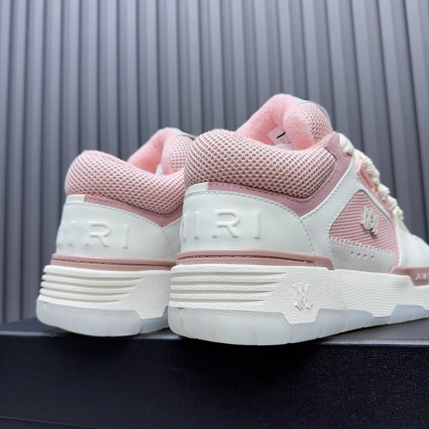 Unisex Leather Mesh Low Top Sneakers Blush Ivory - Gallery Image 5 - Detailed View