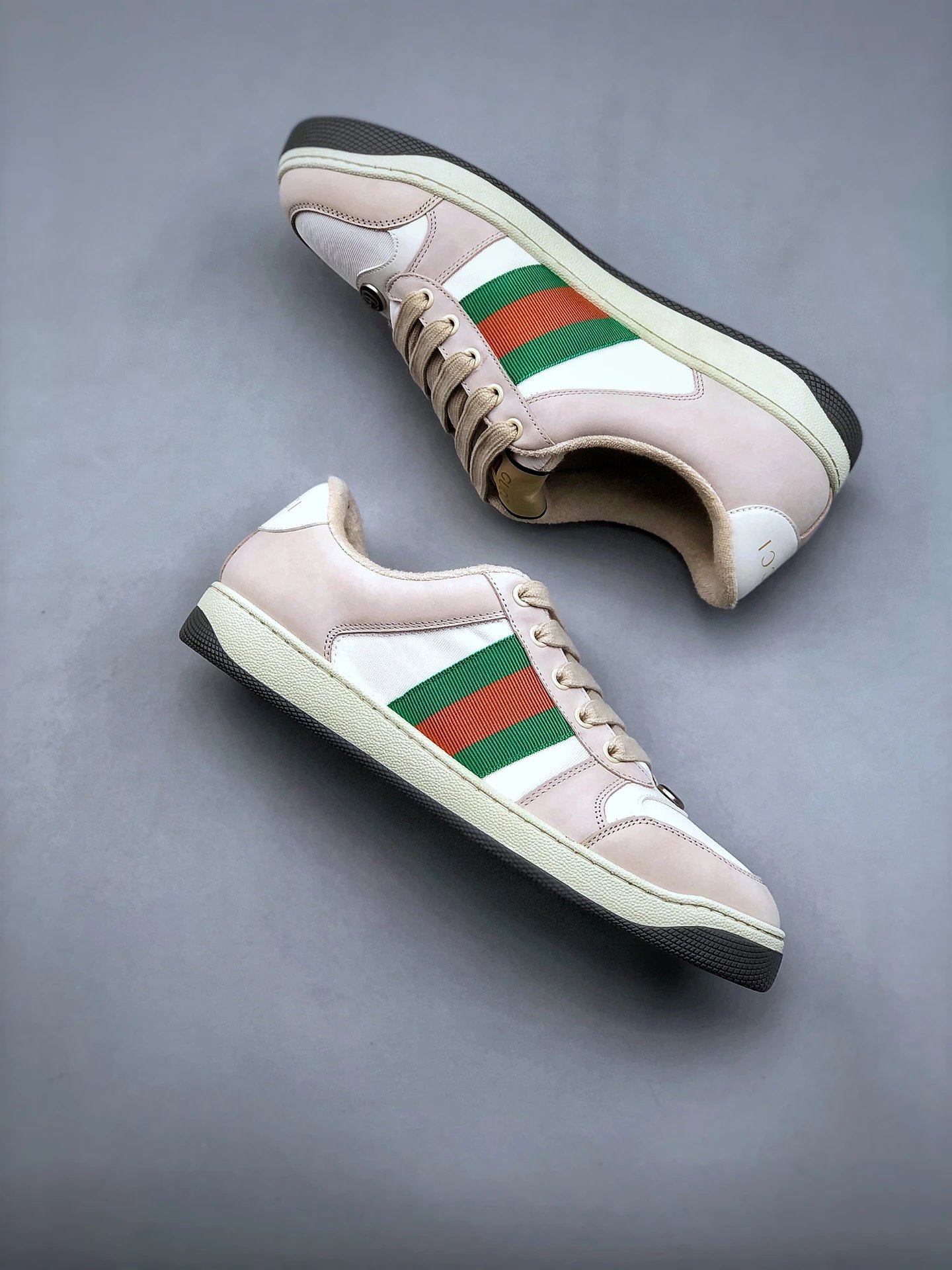 Gucci Distressed Screener Beige Sneakers Green Red - Gallery Image 9 - Detailed View