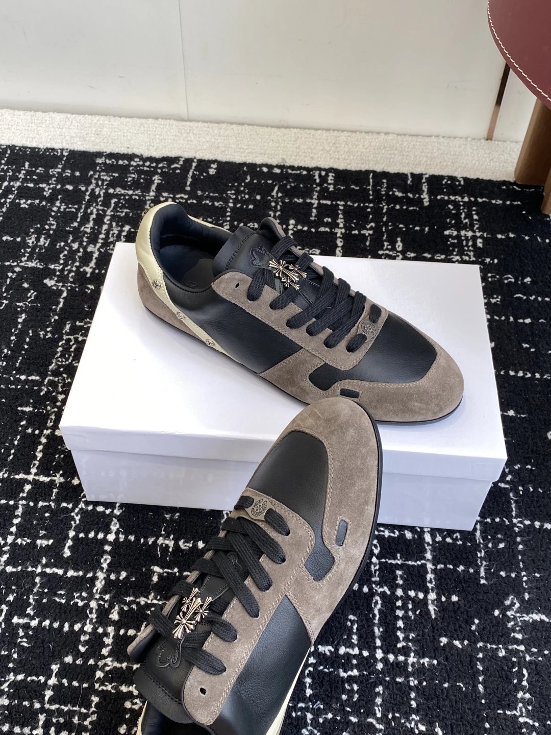 Vintage Suede Trainer Sneakers Ebony Taupe - Gallery Image 5 - Detailed View