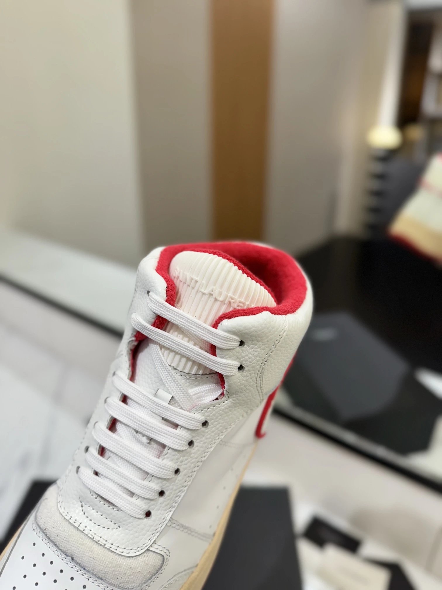 Saint Laurent SL61 Sneakers White Red - Gallery Image 7 - Detailed View