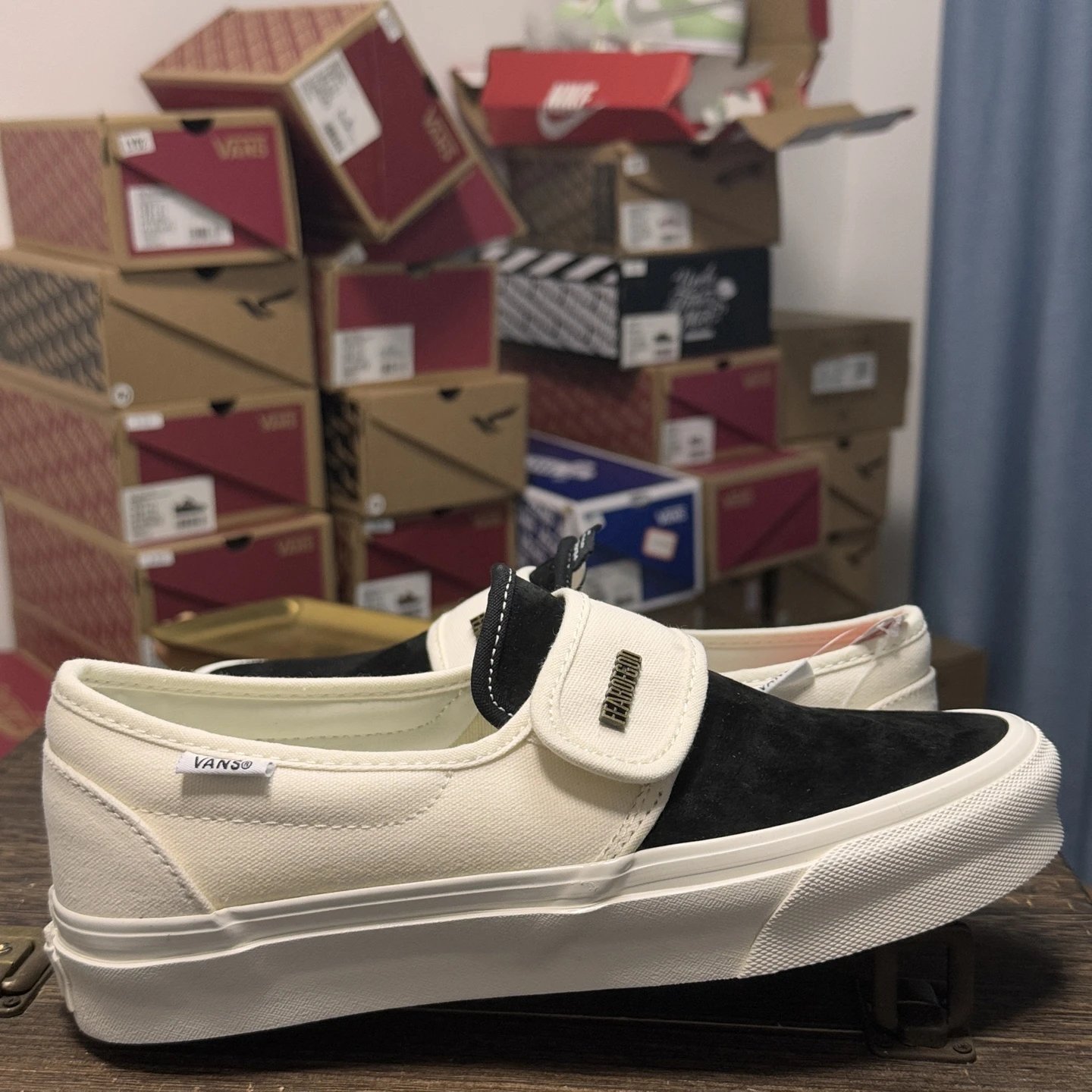 Suede Slip On Skate Shoes Ivory Black - Gallery Image 2 - Detailed View