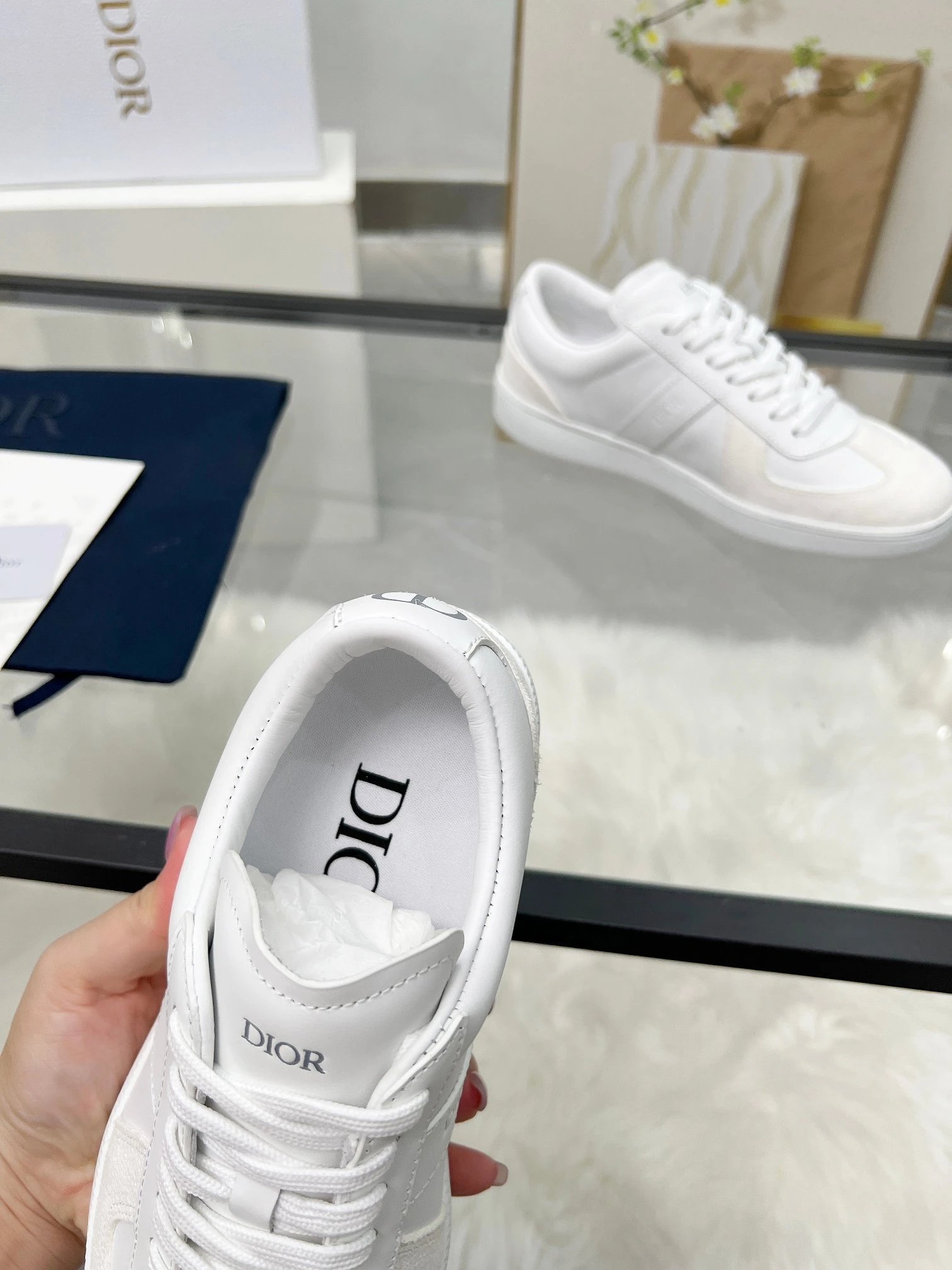 Dior B01 Leather Sneakers White - Gallery Image 7 - Detailed View