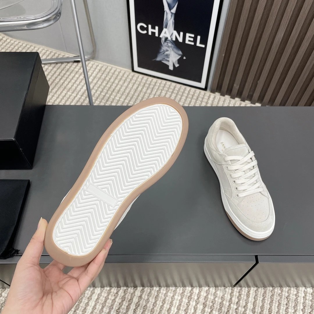 Saint Laurent SL61 Low Sneakers Beige - Gallery Image 9 - Detailed View