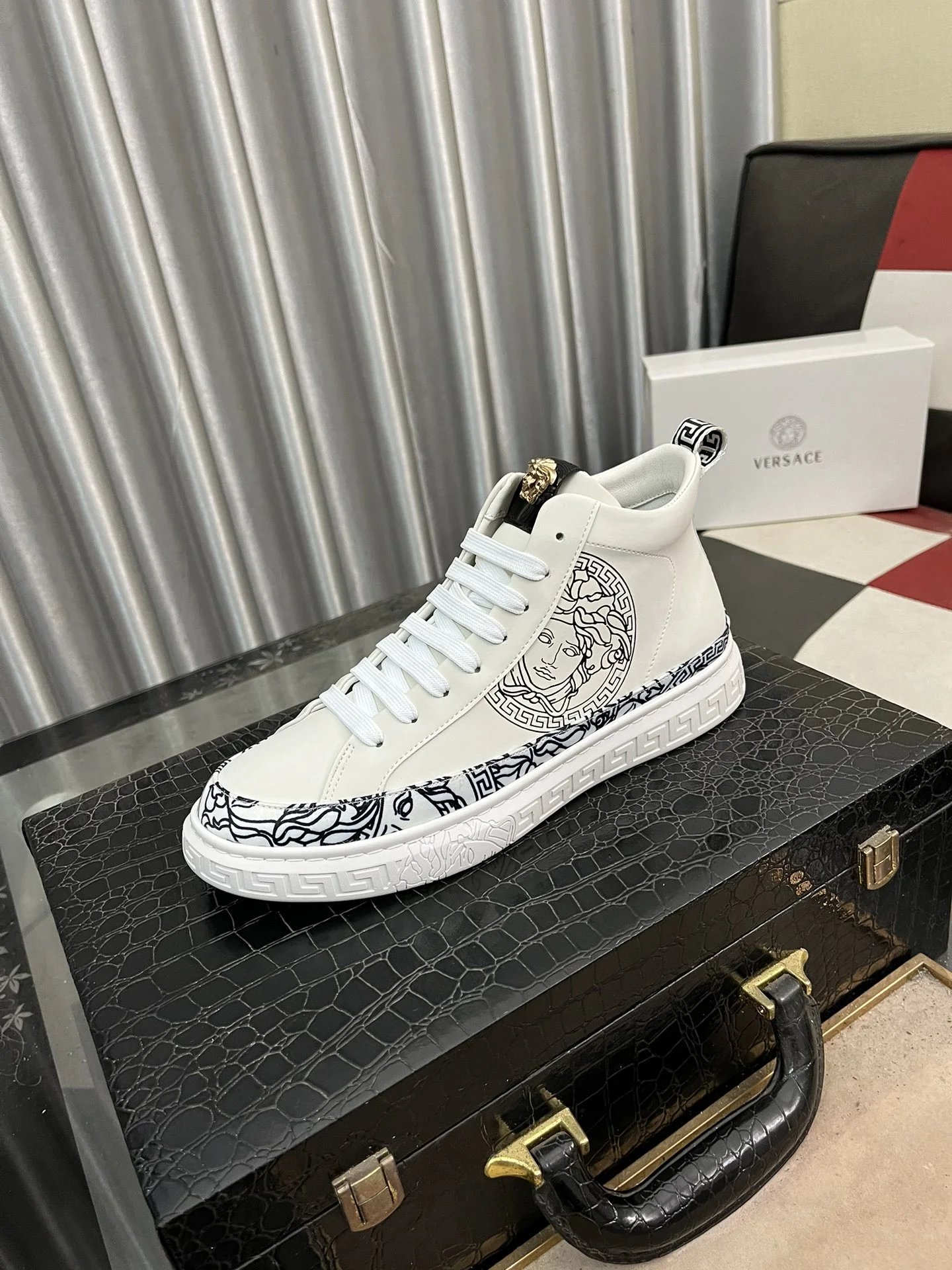 Men's High Top Leather Sneakers White - Gallery Image 1 - Detailed View