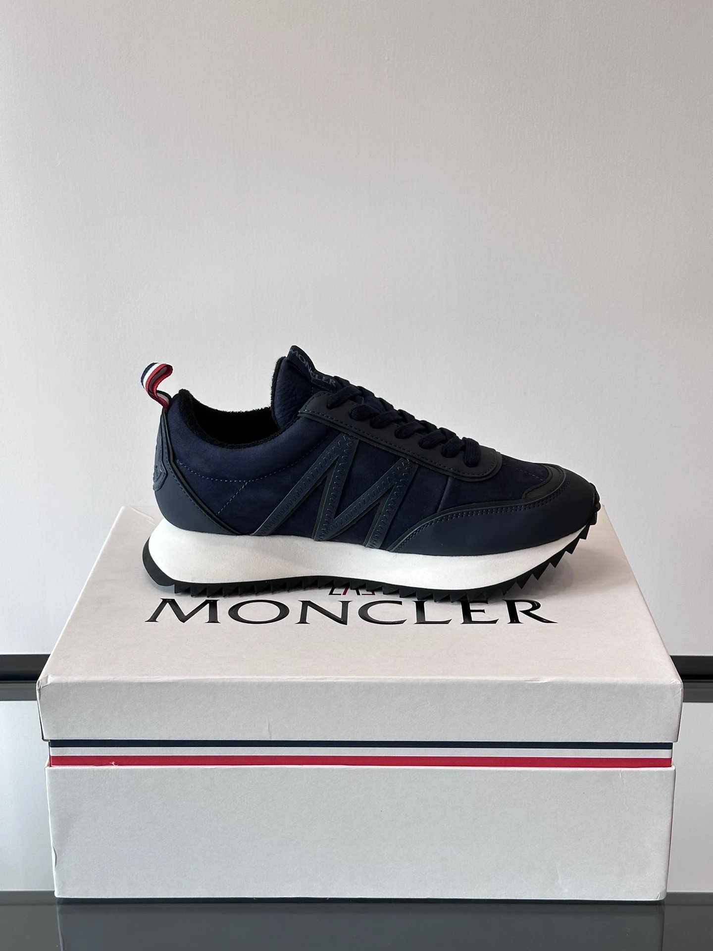 Moncler Pacey Sneakers Navy Blue - High Quality Product Image - Cnfans
