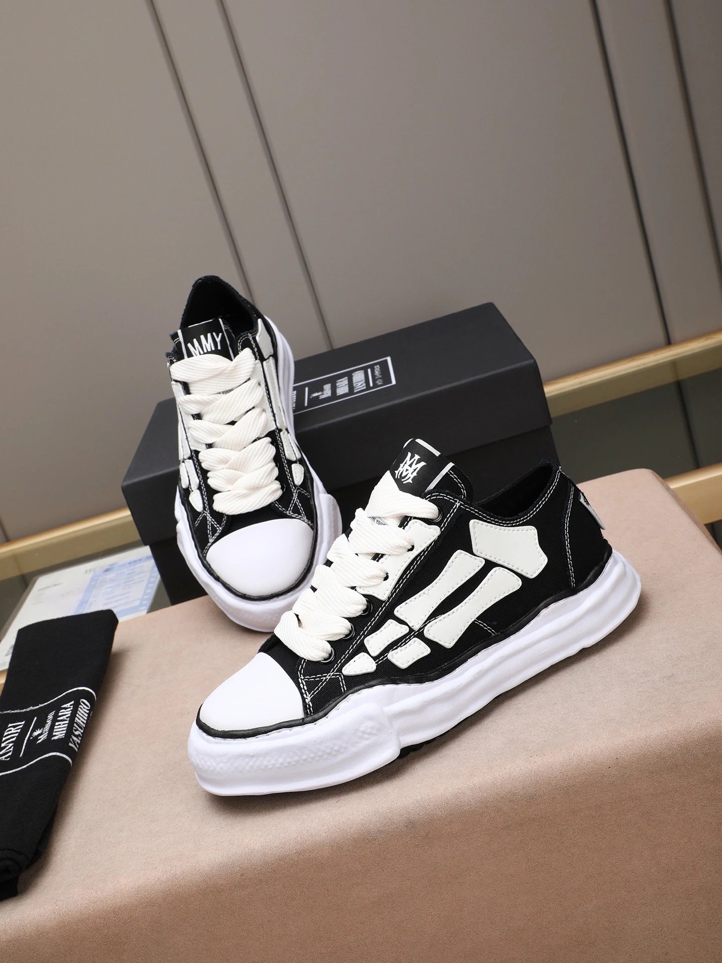 Maison Mihara Yasuhiro MMY Black Sneakers White Bone  - Gallery Image 6 - Detailed View