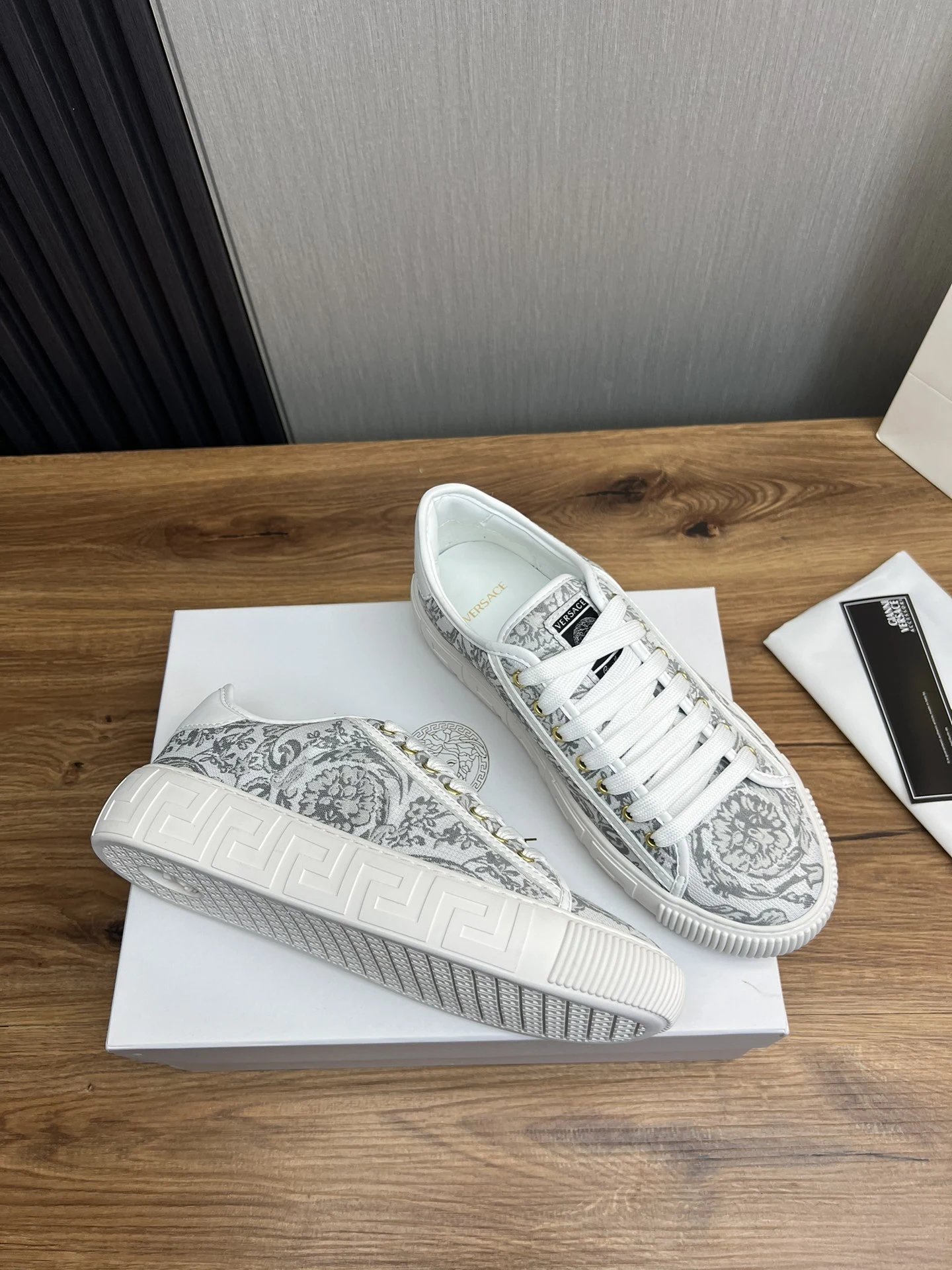 Luxury Leather Low-Top Sneakers Ivory - Gallery Image 6 - Detailed View