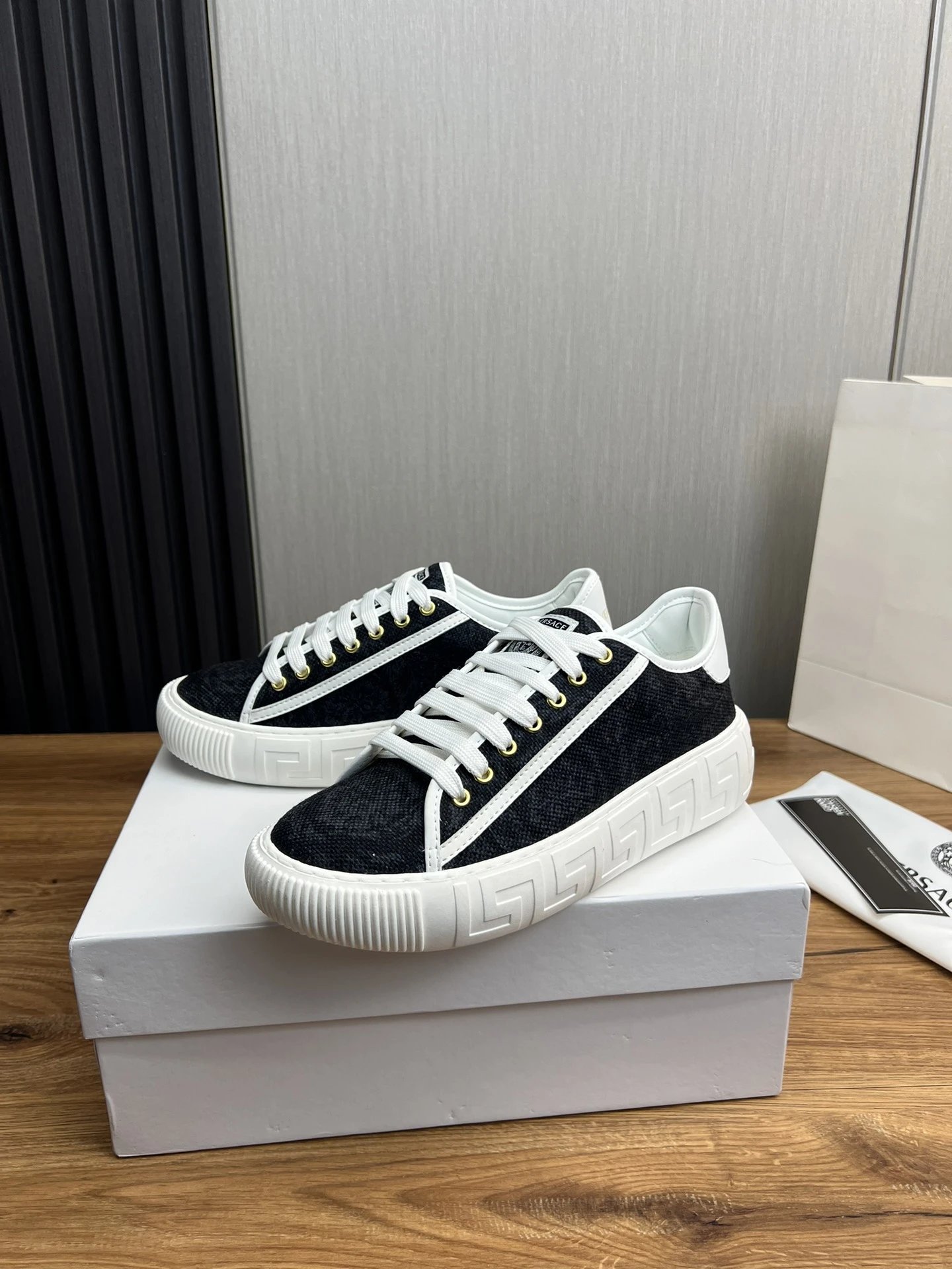 Luxury Leather Low Top Sneaker Ebony Black - Gallery Image 4 - Detailed View