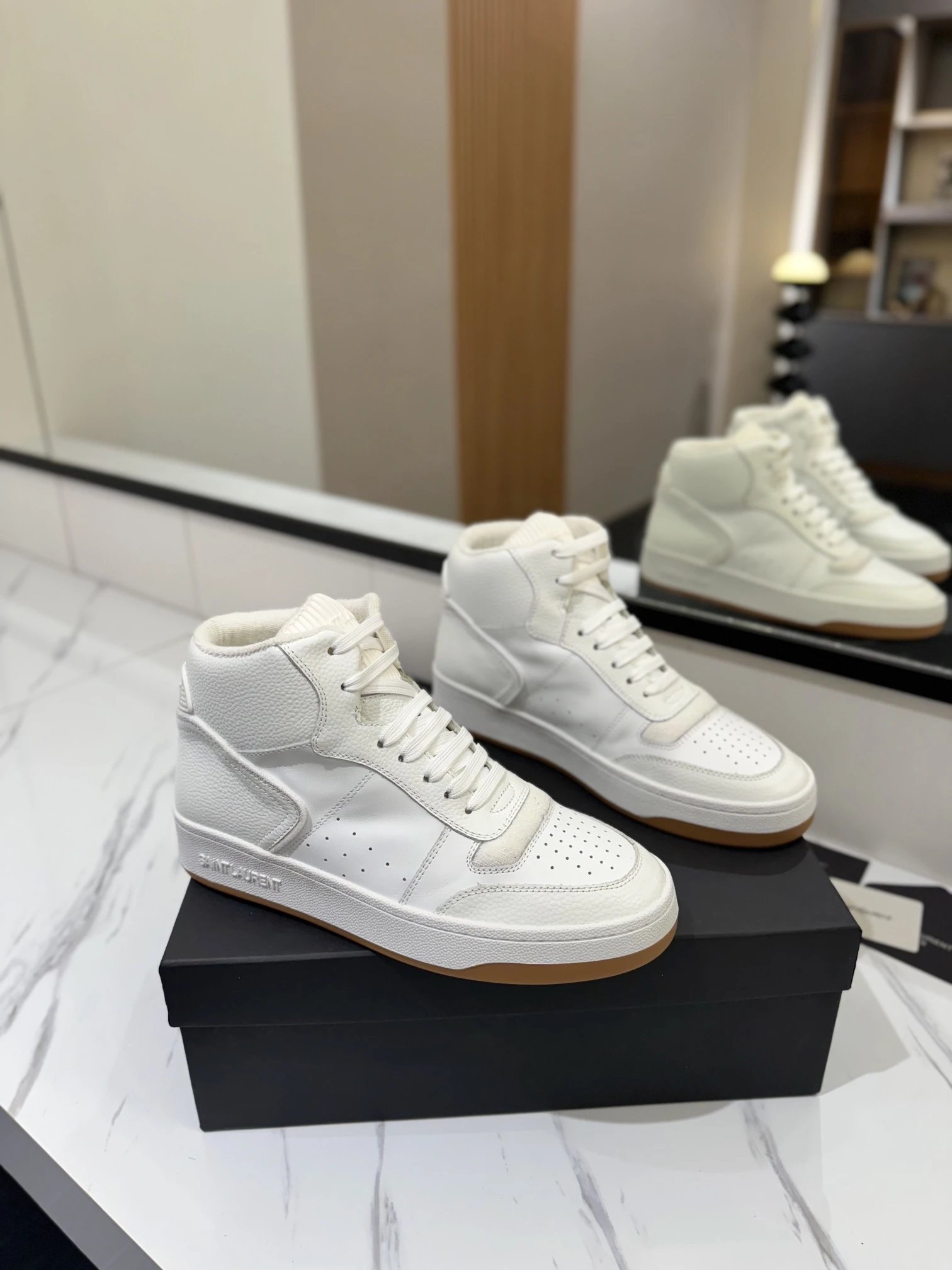 Saint Laurent SL61 Sneakers White - Gallery Image 1 - Detailed View