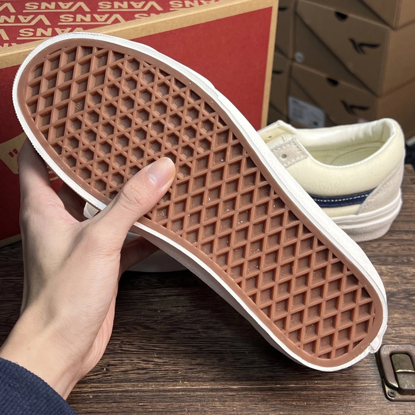 Old Skool 36 Canvas Sneakers Ivory Blue - Gallery Image 8 - Detailed View