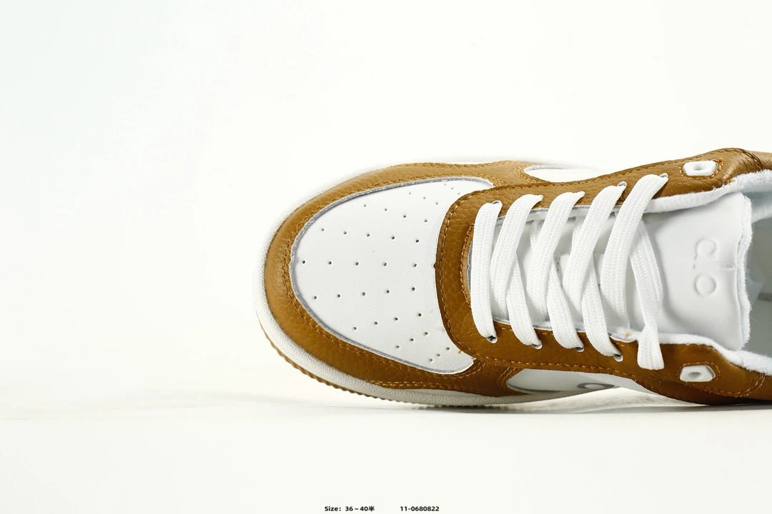 Alo Yoga Runner Sneakers Brown White - Gallery Image 5 - Detailed View