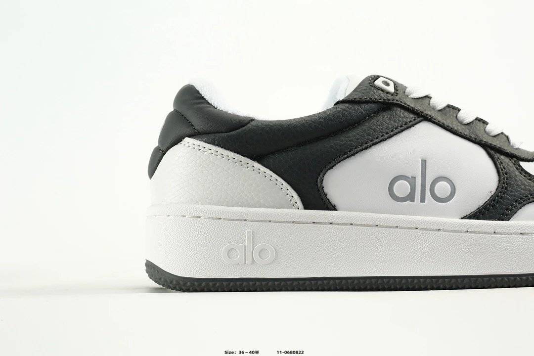 Alo Yoga Runner Sneakers Black White - Gallery Image 2 - Detailed View