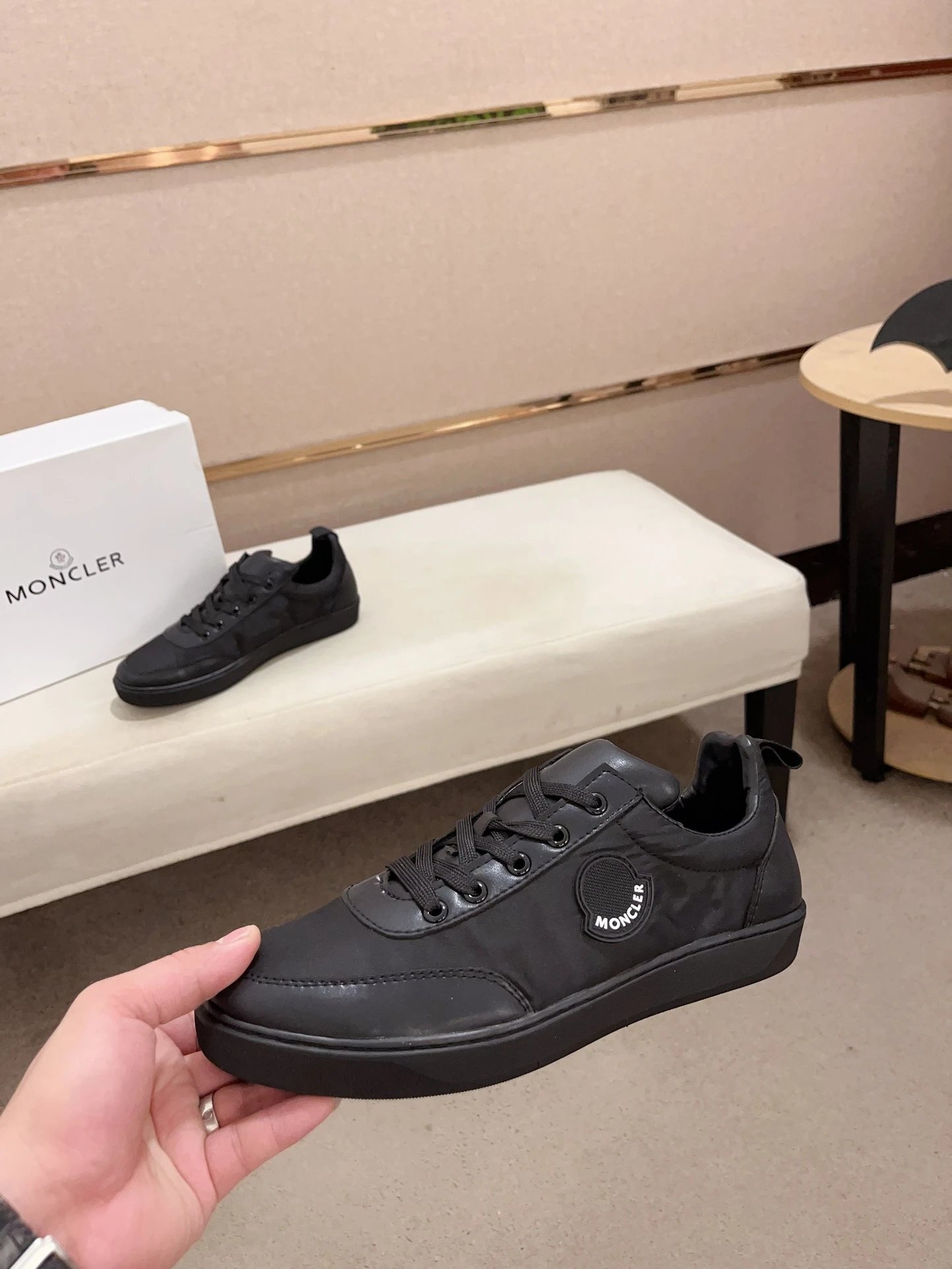 Moncler Lunarove Sneakers Black - Gallery Image 3 - Detailed View