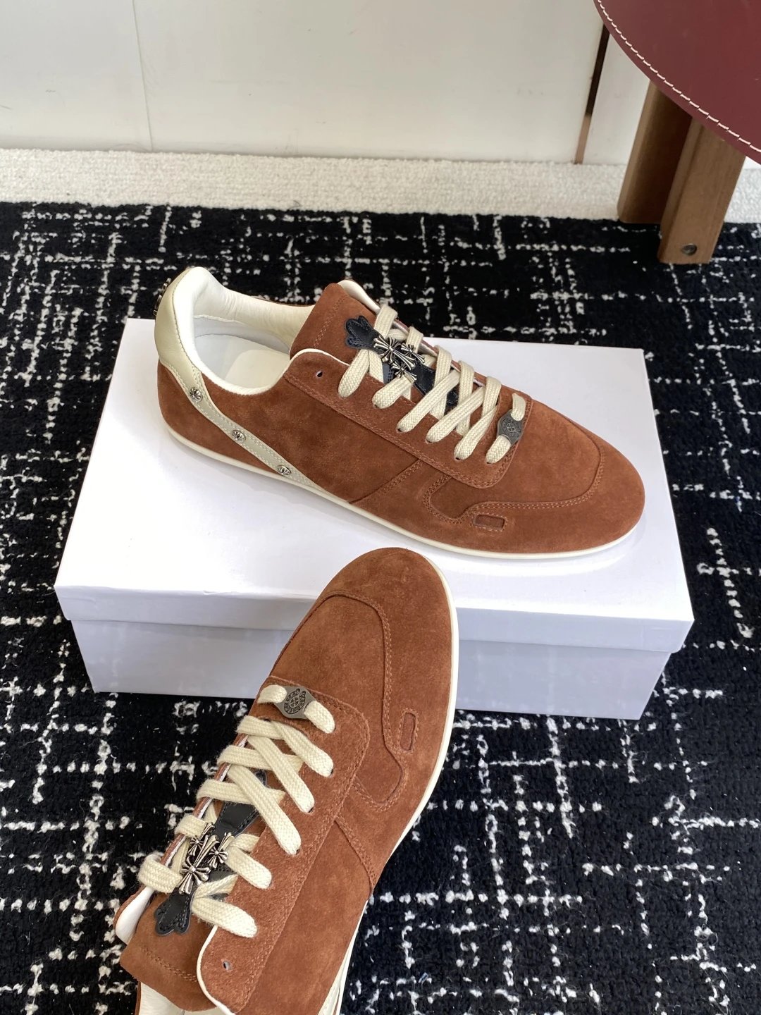 Vintage Suede Trainer Sneakers Ivory Rust - Gallery Image 5 - Detailed View