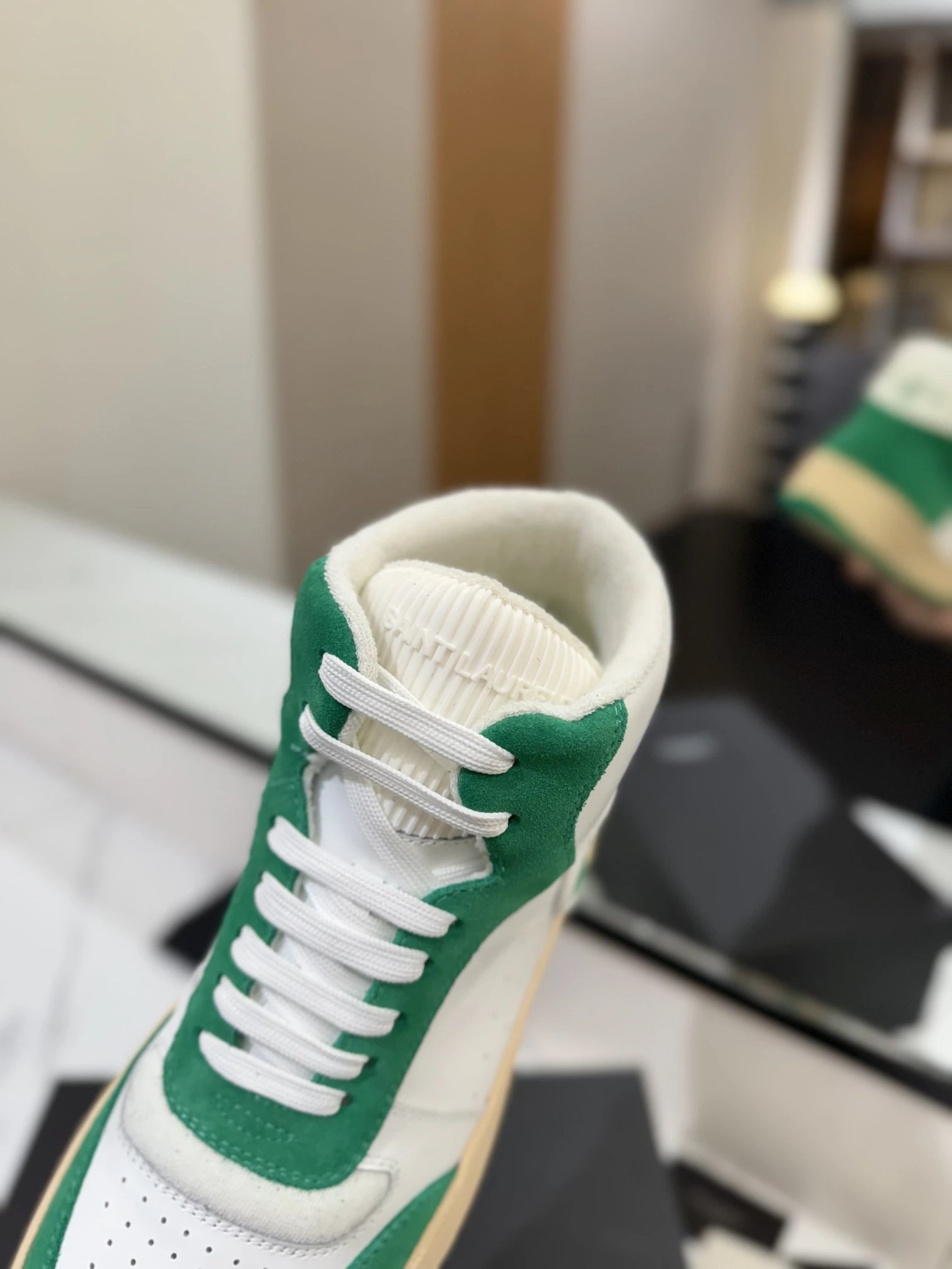 YSL SL61 Sneakers Green - Gallery Image 8 - Detailed View