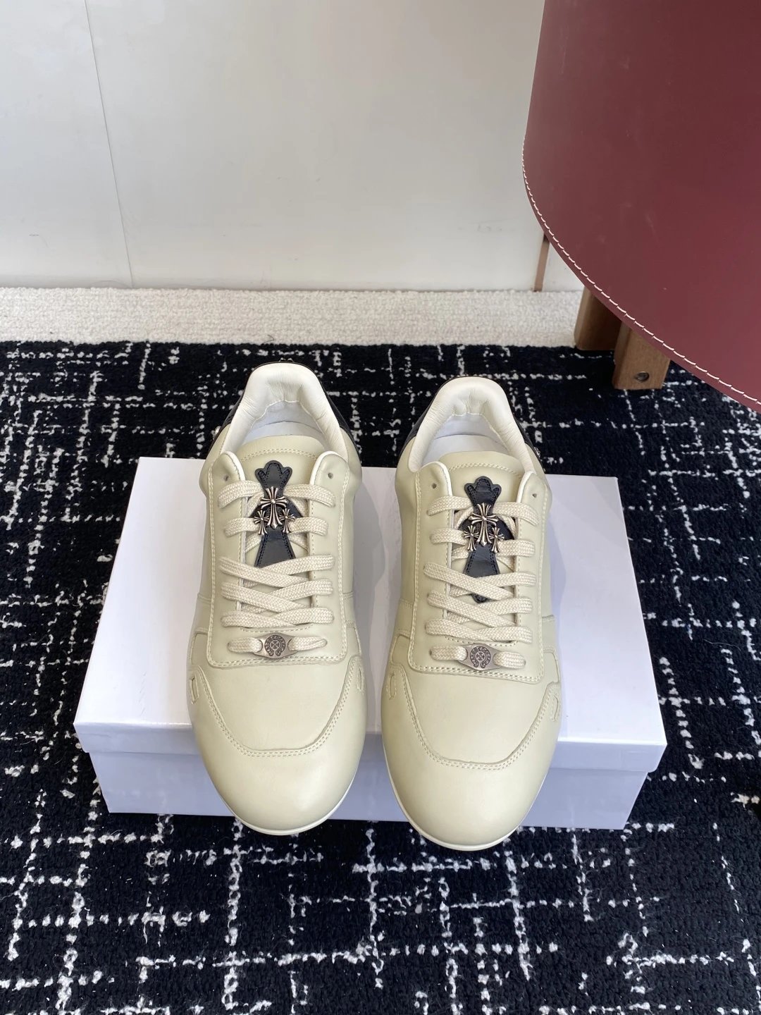 Vintage Leather Trainer Sneakers Cream Ivory - Gallery Image 2 - Detailed View