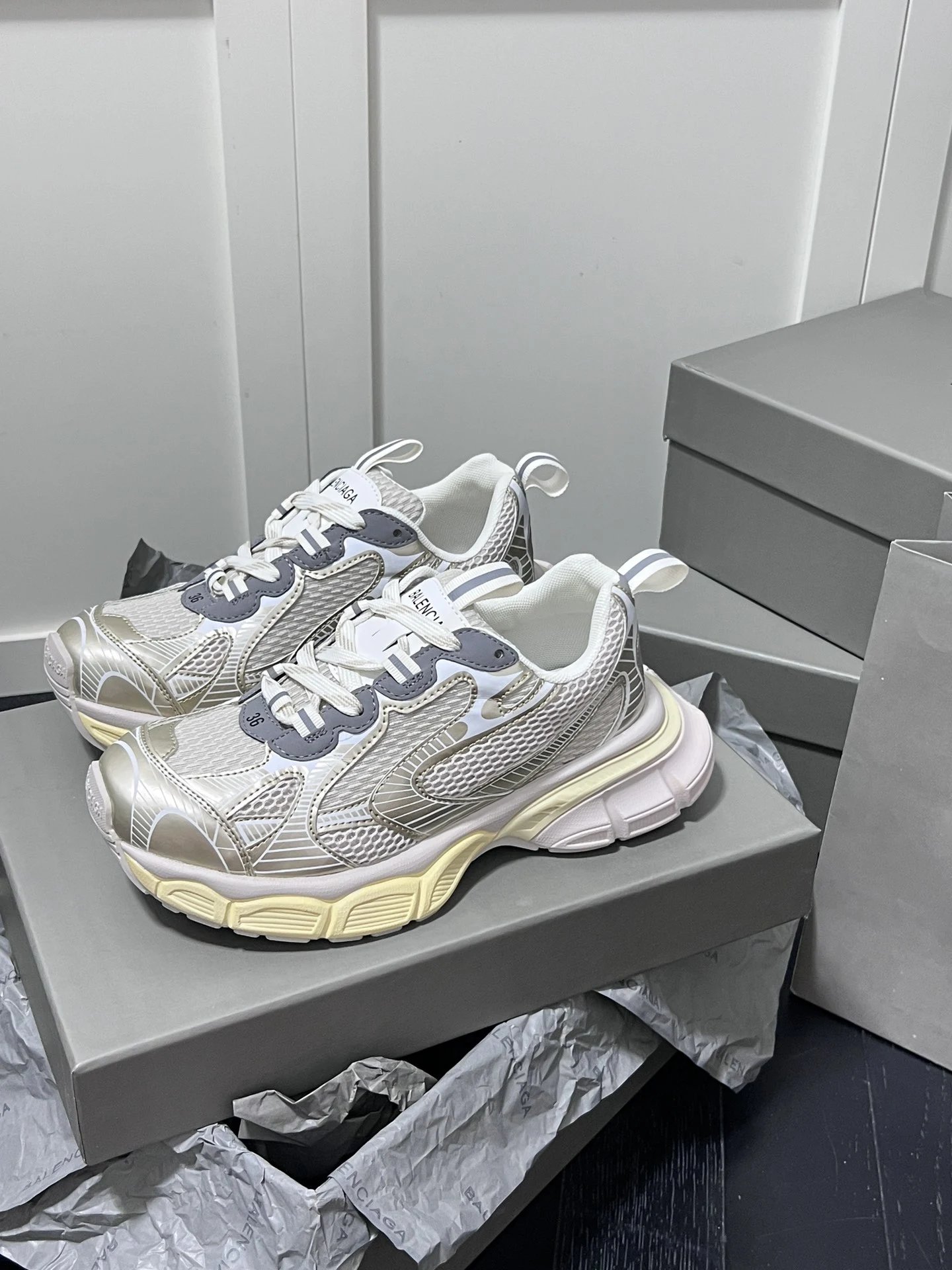 Vintage Dad Sneakers Mesh Leather Chunky Sole Cream - Gallery Image 6 - Detailed View