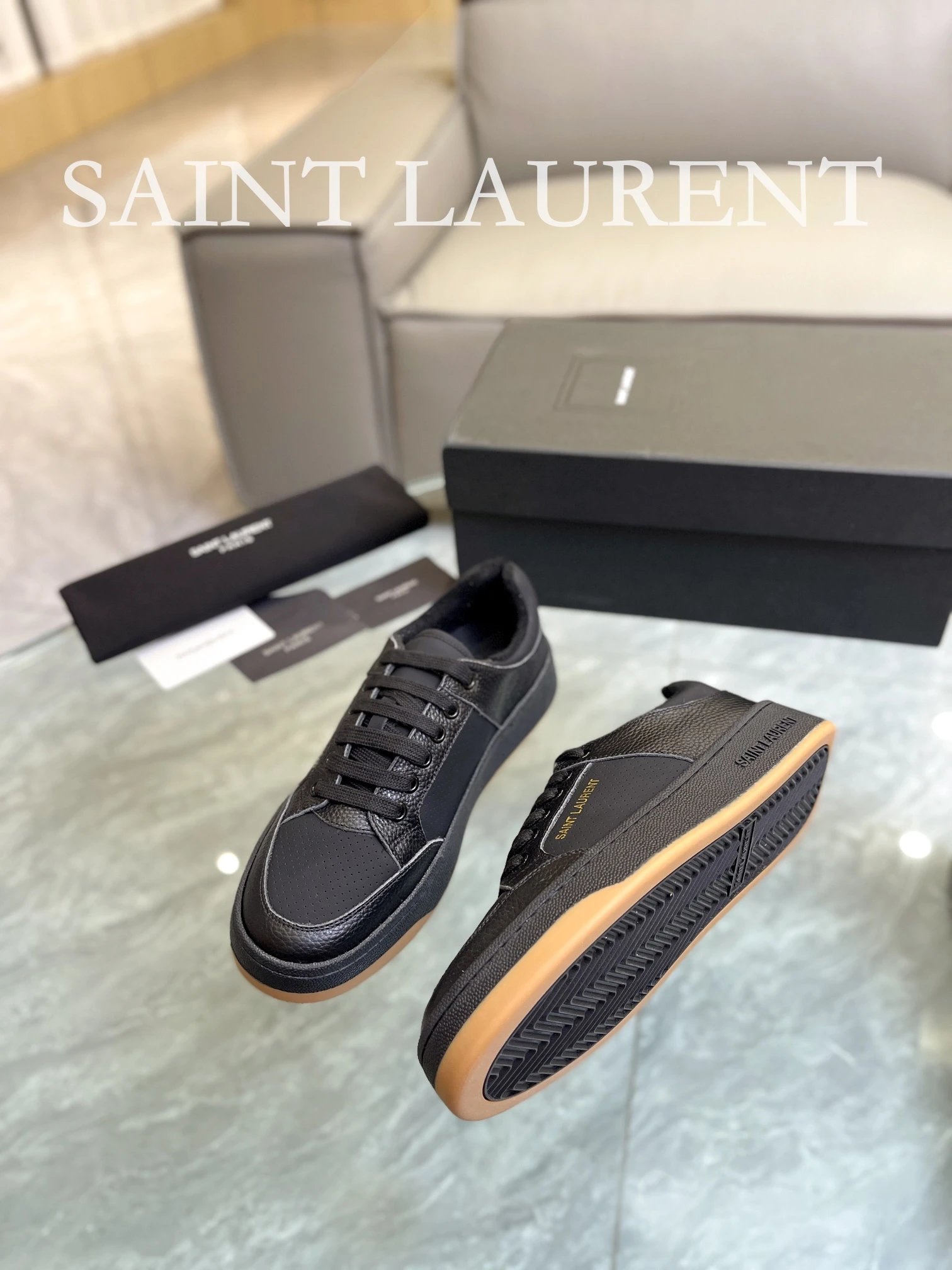 Saint Laurent Leather Sneakers Black - Gallery Image 4 - Detailed View