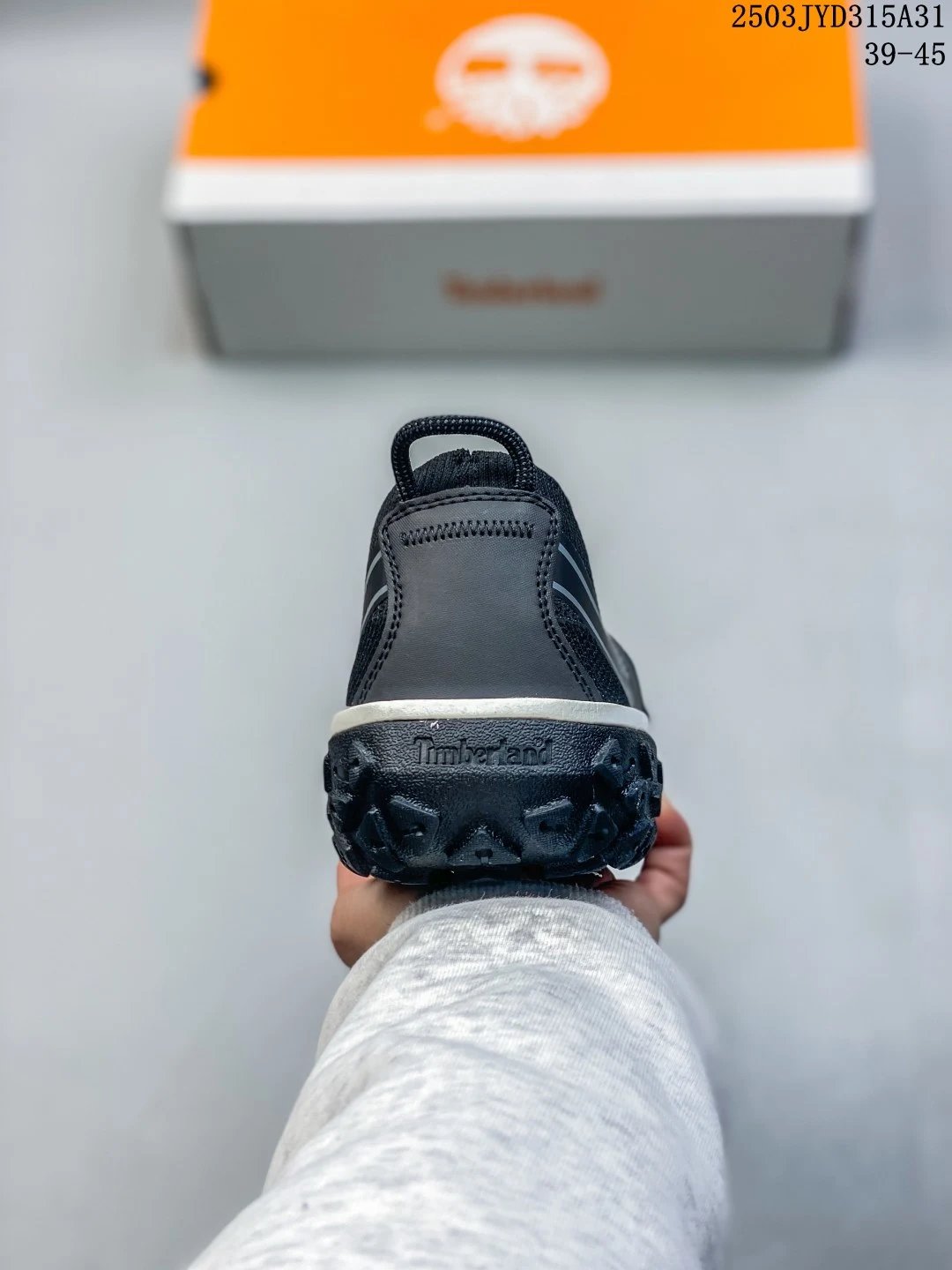 Lightweight Hiking Sneakers Charcoal - Gallery Image 4 - Detailed View