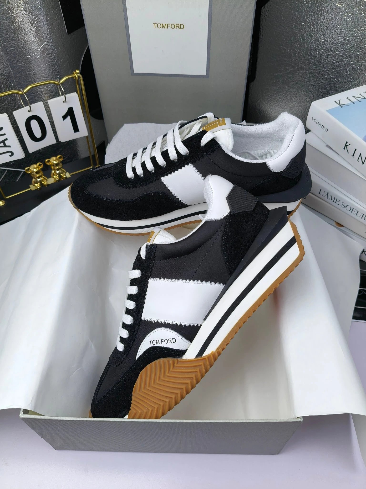 Retro Cowhide Platform Sneakers Ebony White - Gallery Image 5 - Detailed View