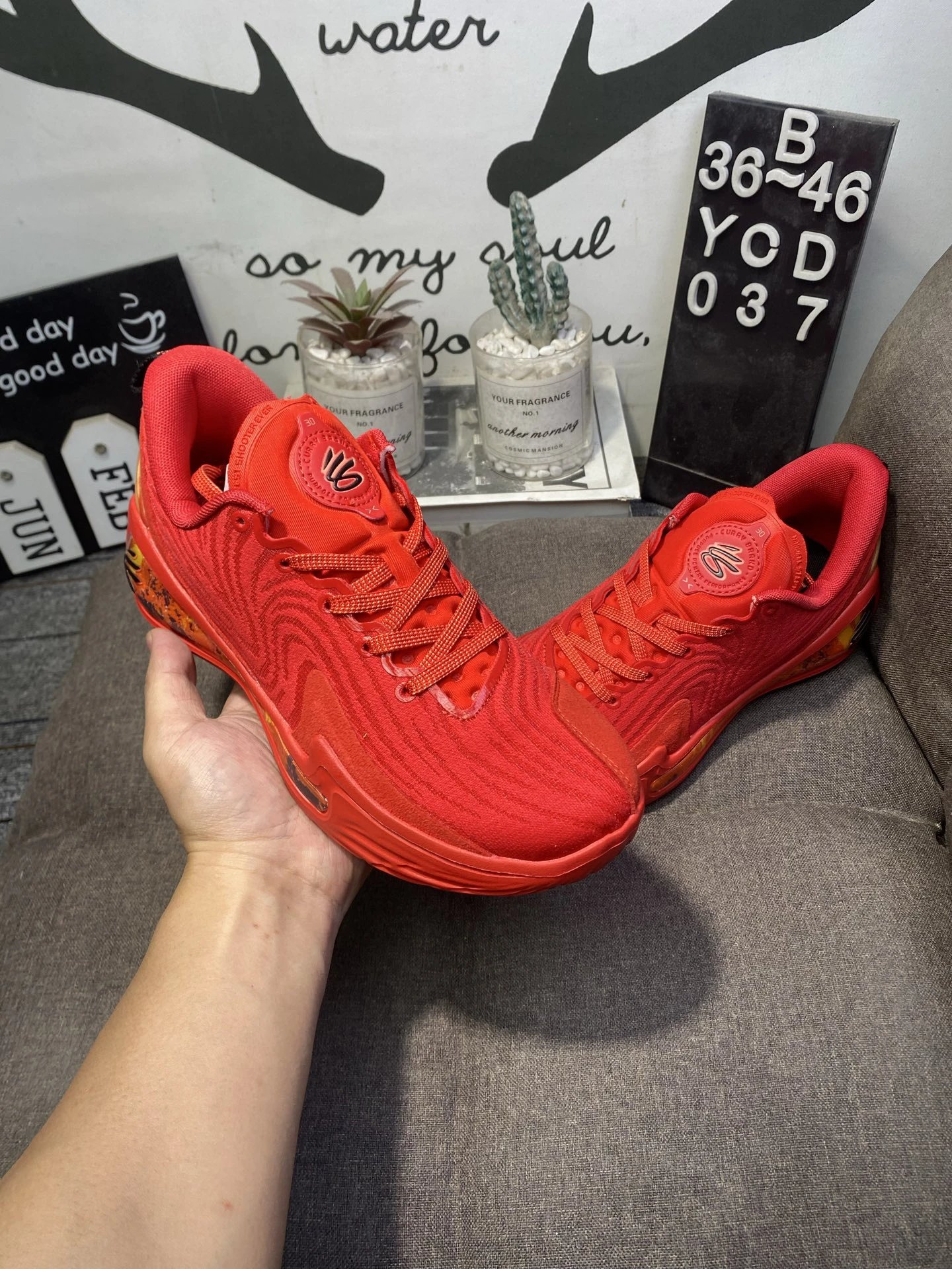 Curry 12 Mesh Cushion Basketball Shoes Crimson Red - Gallery Image 4 - Detailed View