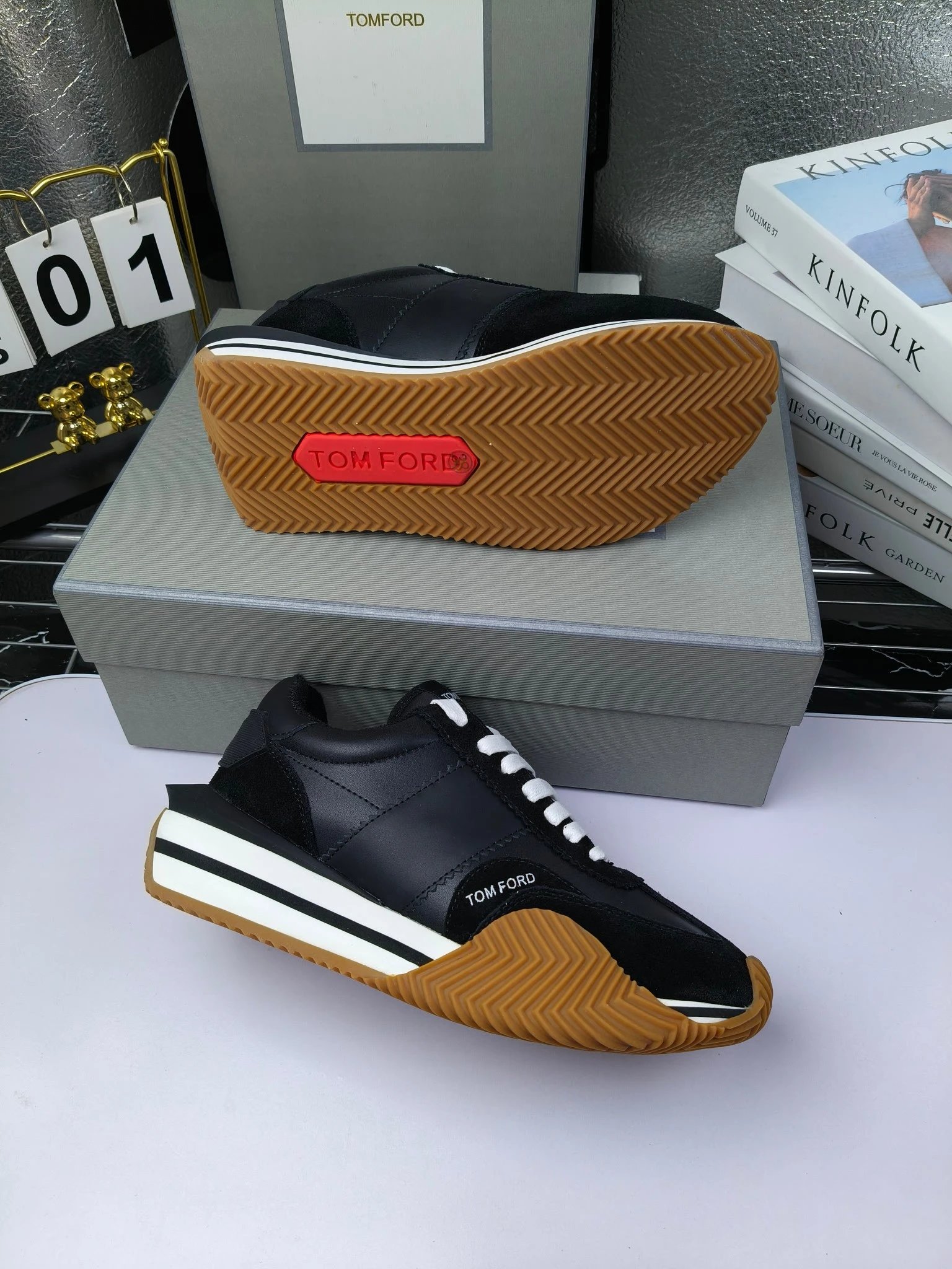 Vintage Leather Platform Sneakers Midnight Black - Gallery Image 7 - Detailed View