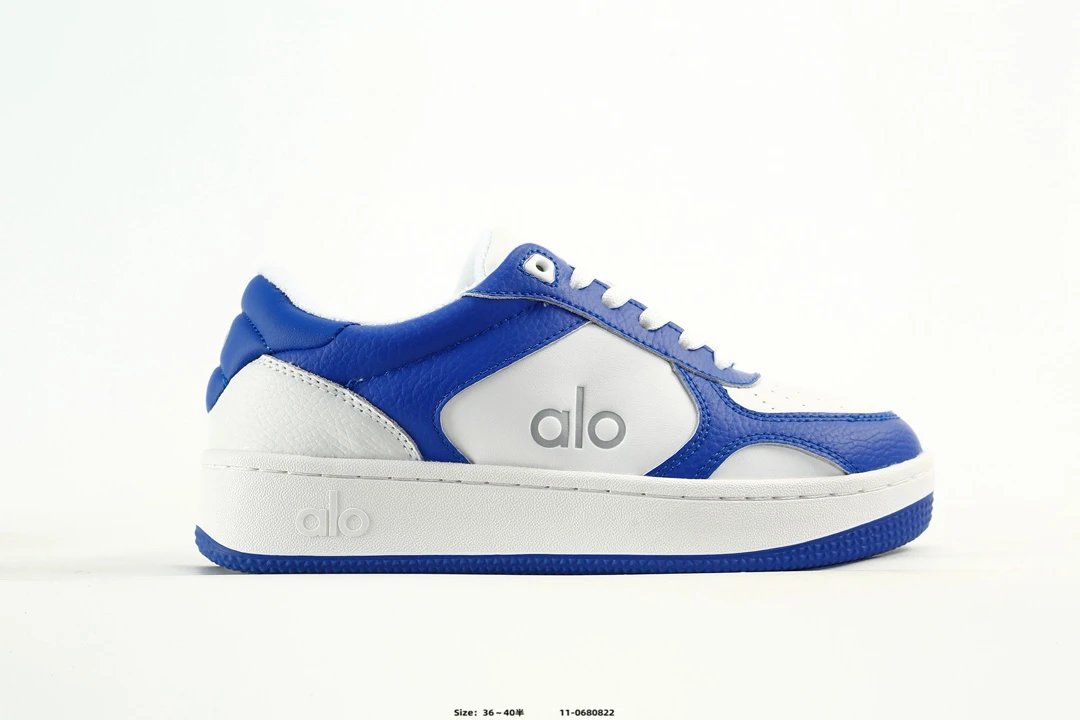 Alo Yoga Runner Sneakers Multicolor - Gallery Image 5 - Detailed View
