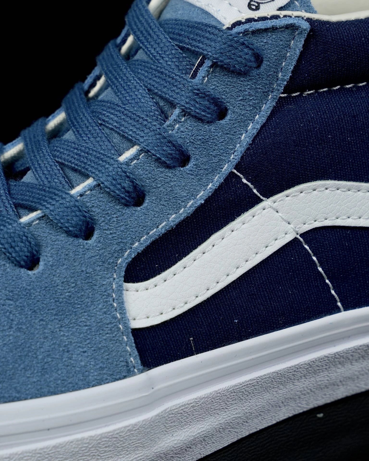 Unisex Suede Skate Sneakers Navy Blue - Gallery Image 4 - Detailed View