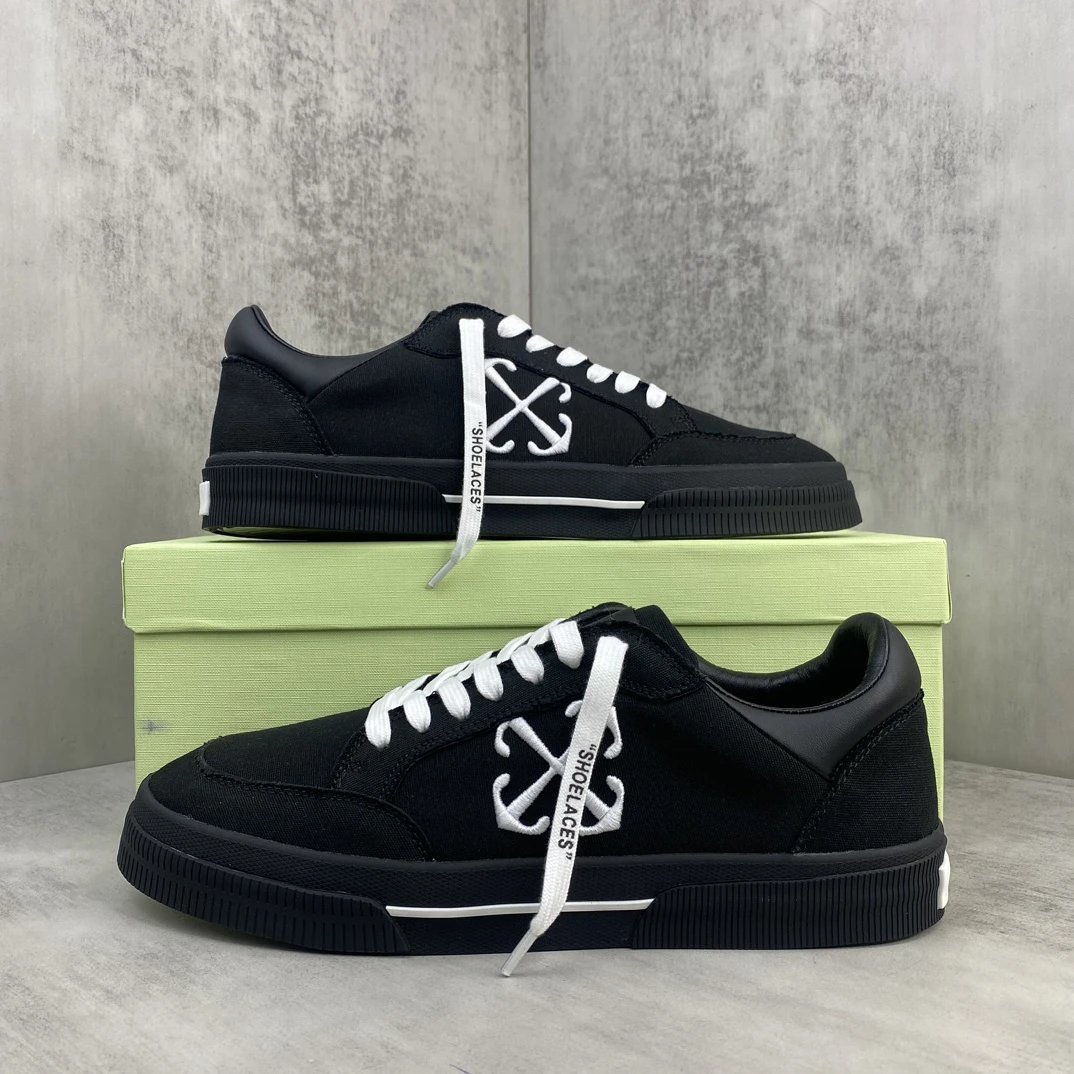 Low Vulcanized Canvas Sneakers Leather Lining Jet Black - Gallery Image 9 - Detailed View