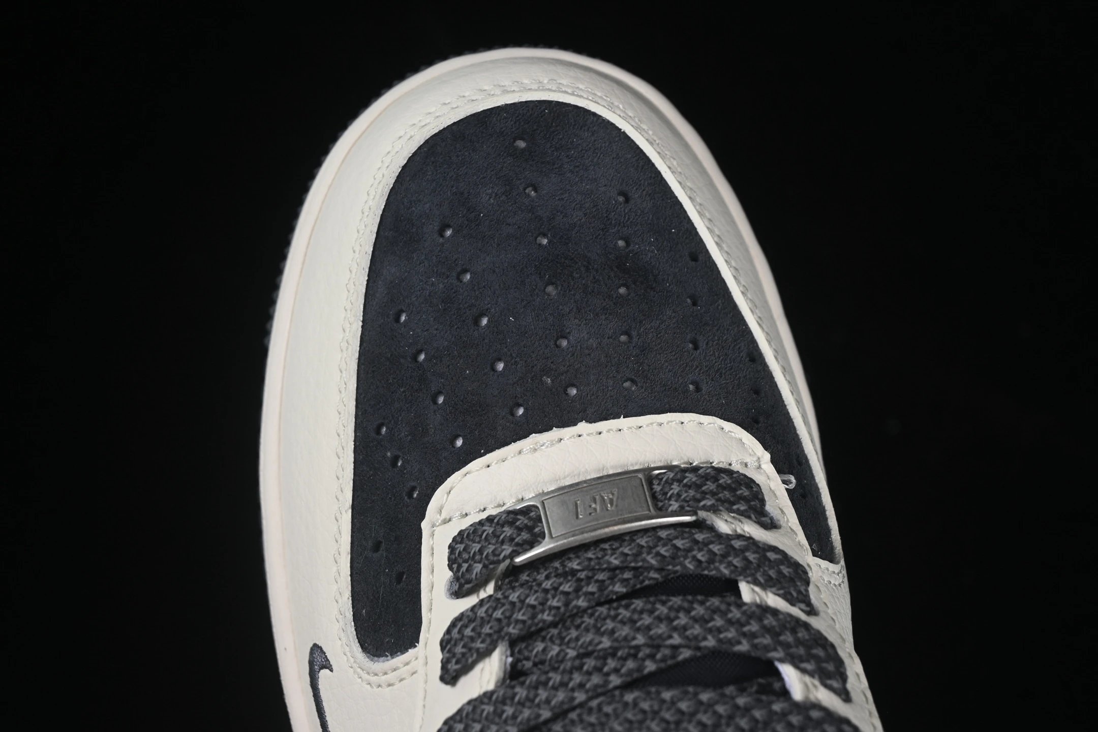 Air Force Low Sneakers Smoky Gray - Gallery Image 7 - Detailed View