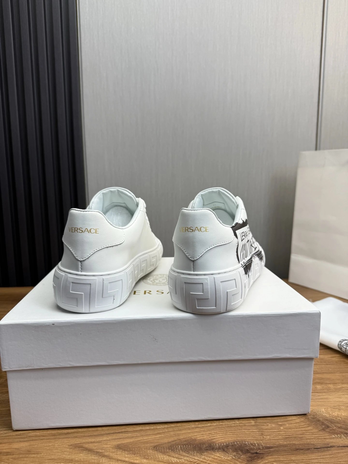 Unisex Leather Low Top Sneakers Casual Style Ivory - Gallery Image 5 - Detailed View