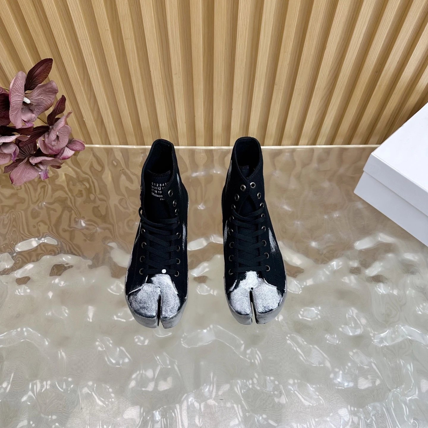 Maison Margiela MM6 Tabi Graffiti Canvas High Sneakers Black - Gallery Image 4 - Detailed View