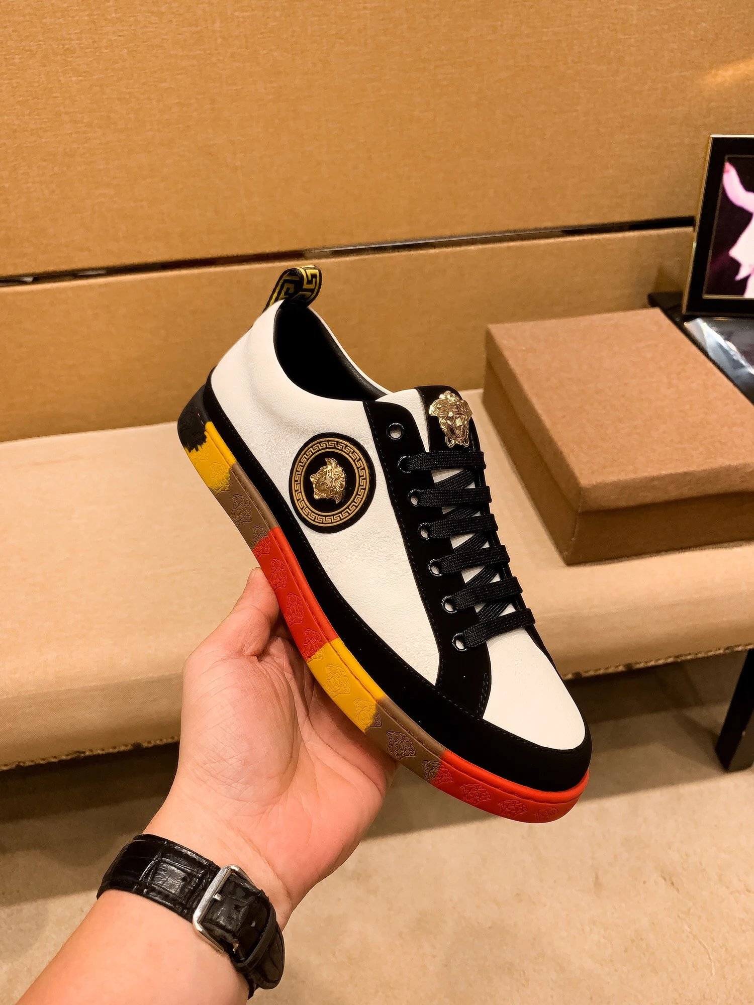 Luxury Leather Sneakers Tricolor - Gallery Image 6 - Detailed View