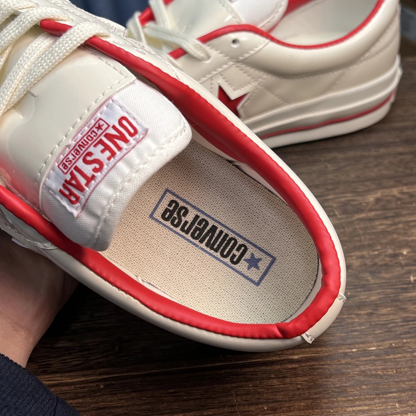 One Star Low Gloss Leather Sneakers Ivory Red - Gallery Image 5 - Detailed View