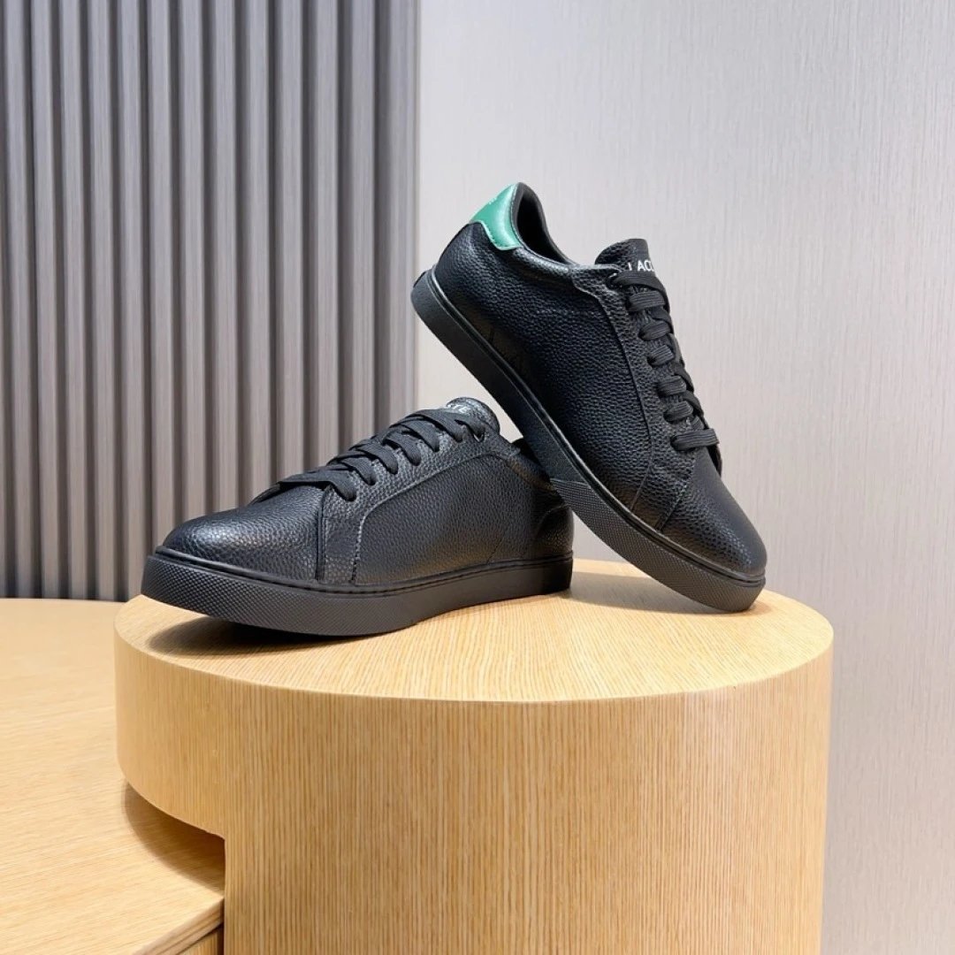 Lacoste Classic Black Sneakers - Gallery Image 3 - Detailed View