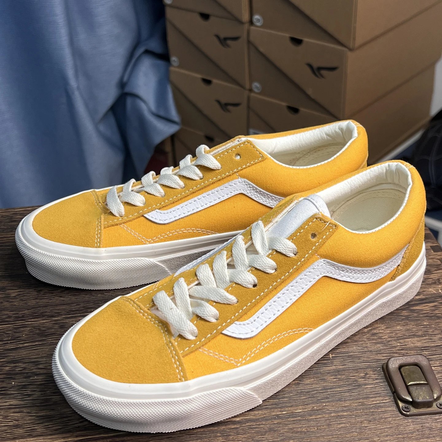 Old Skool Canvas Sneakers Vintage Amber Yellow - Gallery Image 4 - Detailed View