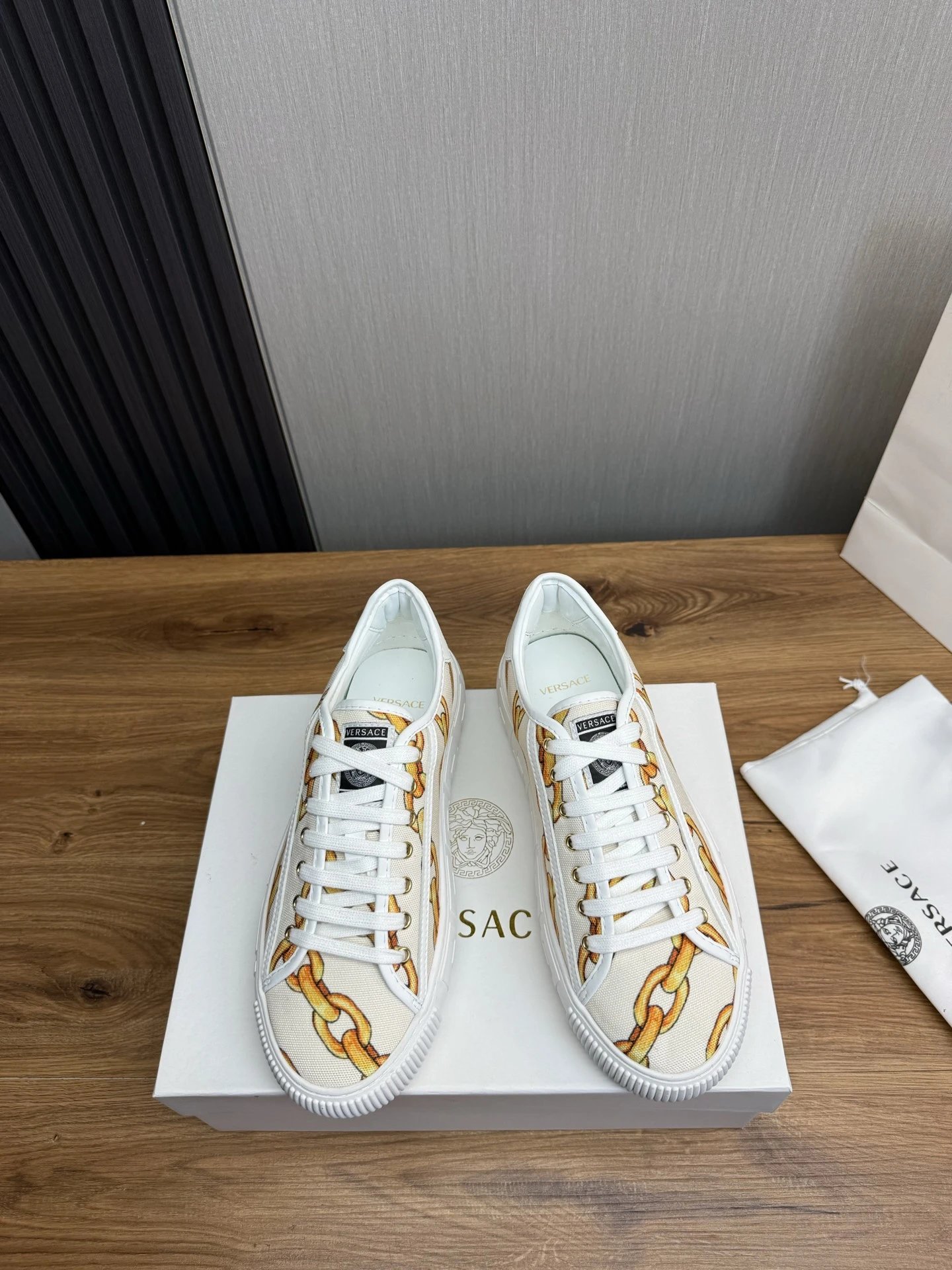Chain Pattern Leather Sneakers Ivory - Gallery Image 3 - Detailed View