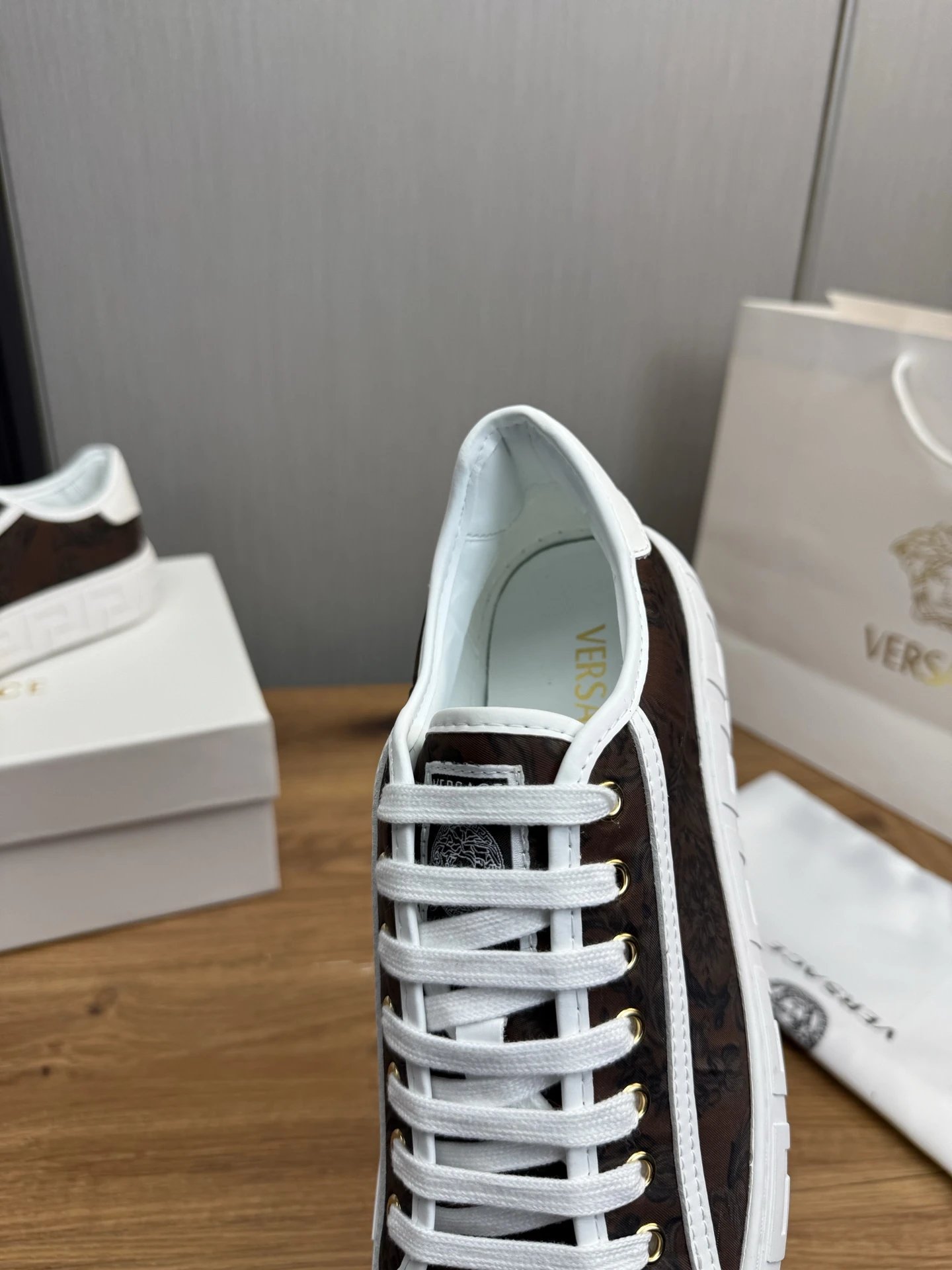 Luxury Leather Couple Sneakers Chestnut Brown - Gallery Image 9 - Detailed View