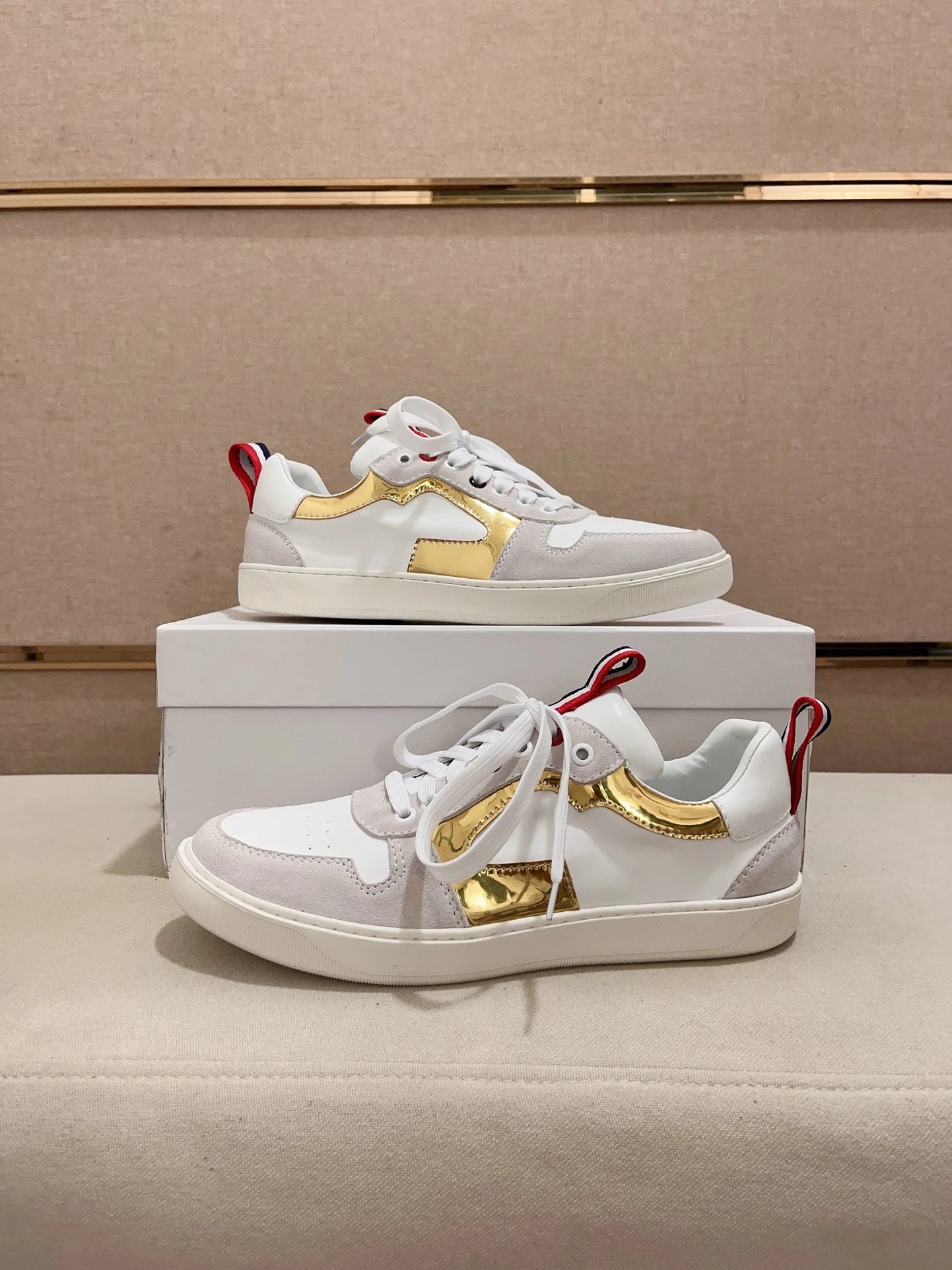 Moncler Lunarove White Sneakers Gold Accent - Gallery Image 7 - Detailed View