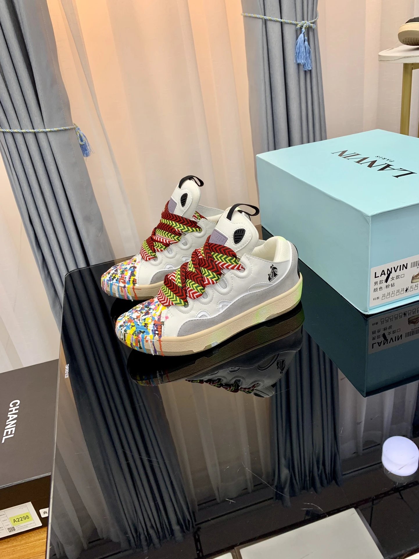 Lanvin Casual Sneakers Graffiti - Gallery Image 4 - Detailed View